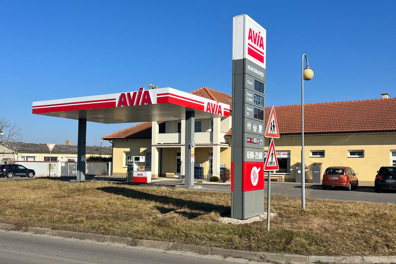 AVIA
