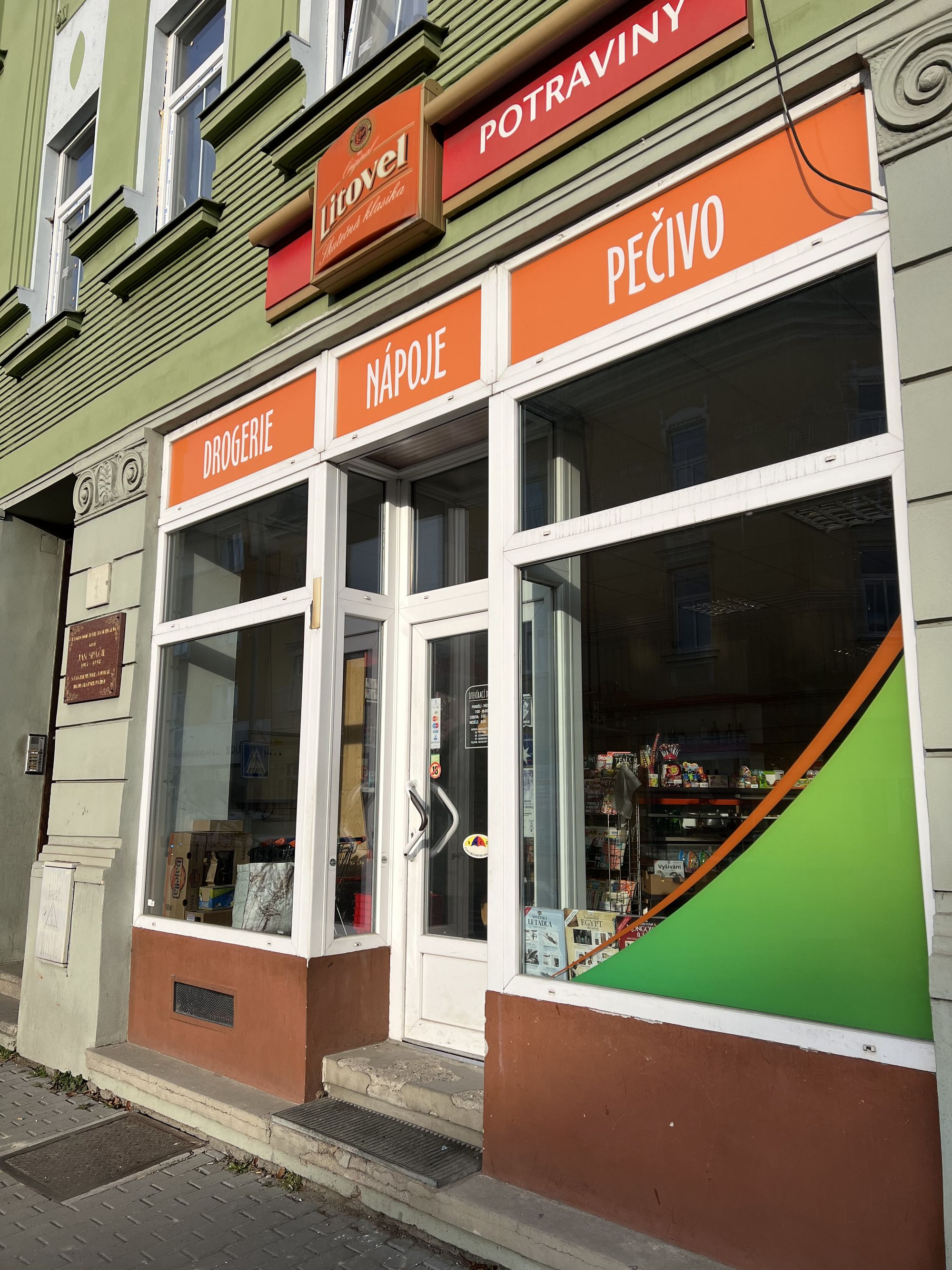 Potraviny Tomkova foto 2