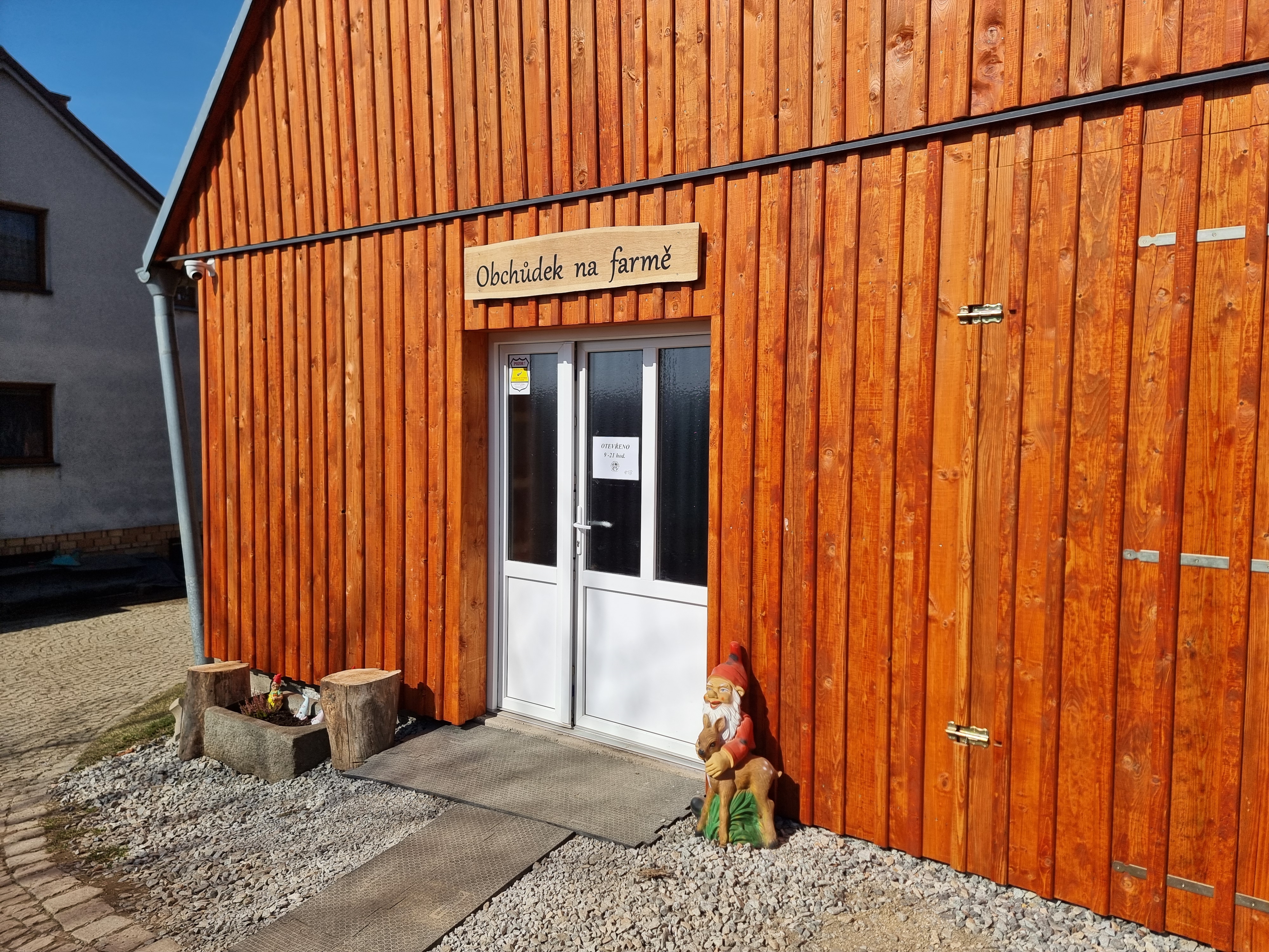 Prodejní automaty - Farma rodiny Dlouhých foto 4