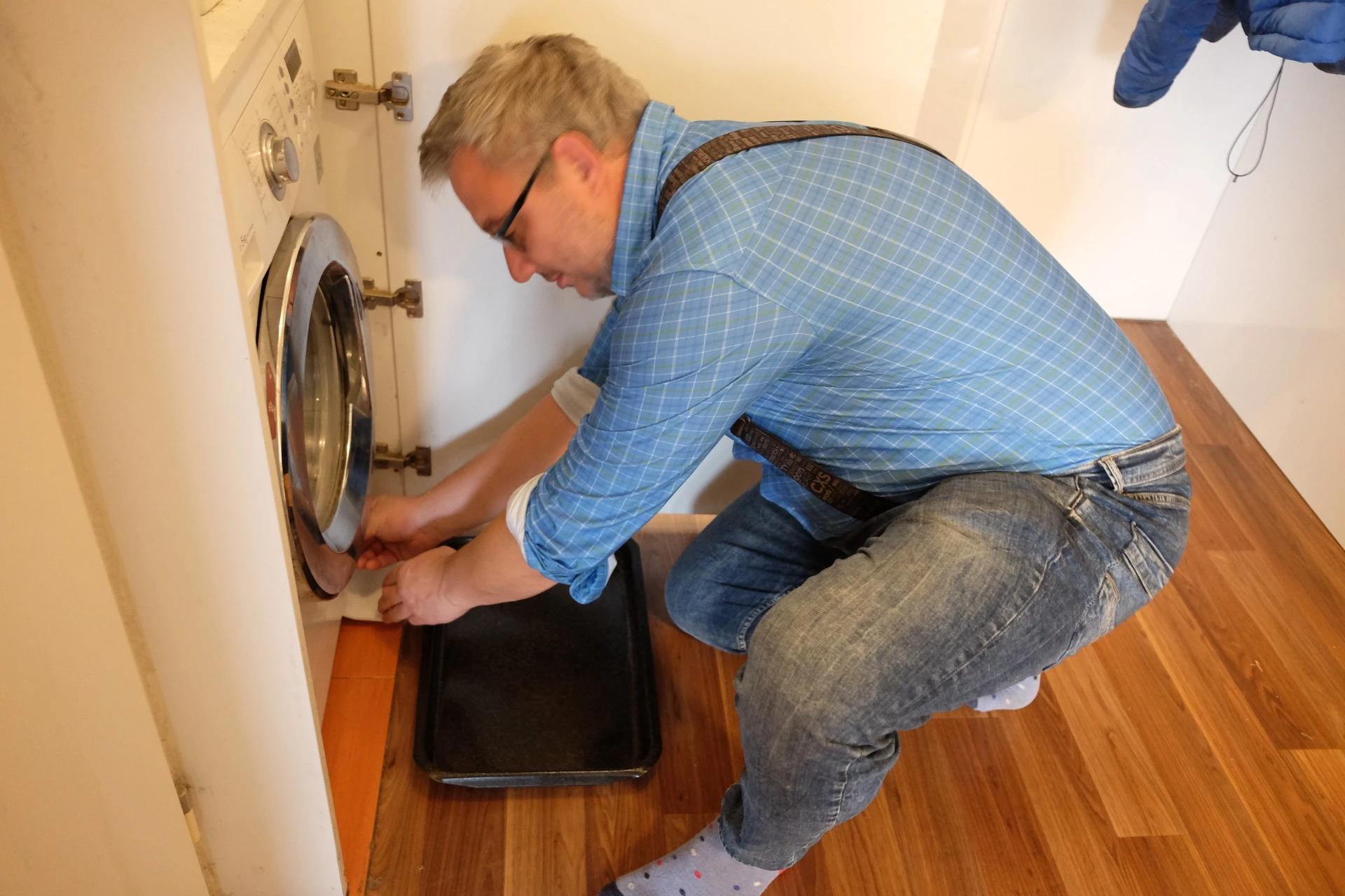 Luboš Janků: Hodinový manžel foto 2