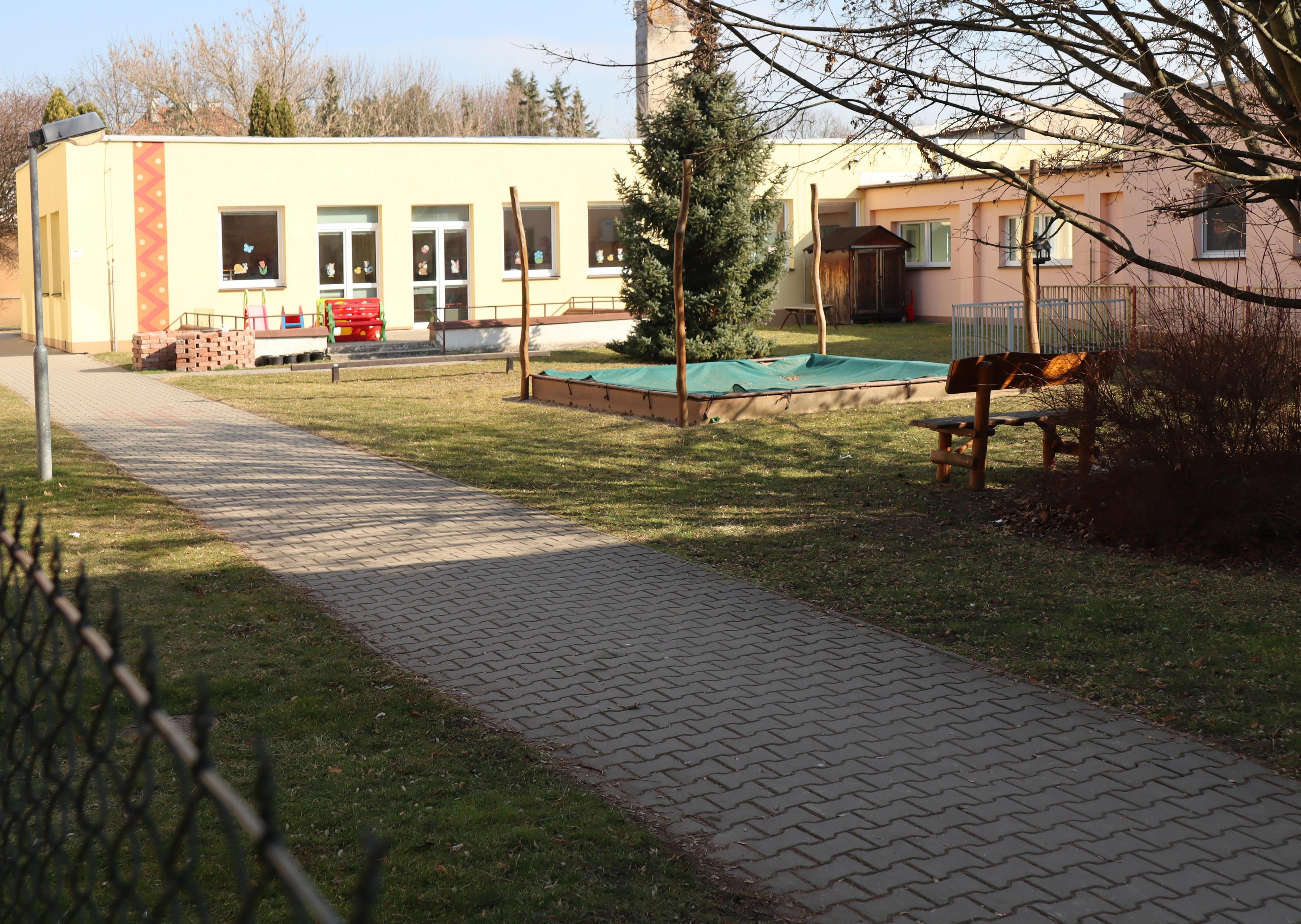 Mateřská škola Holubova Holice foto 3