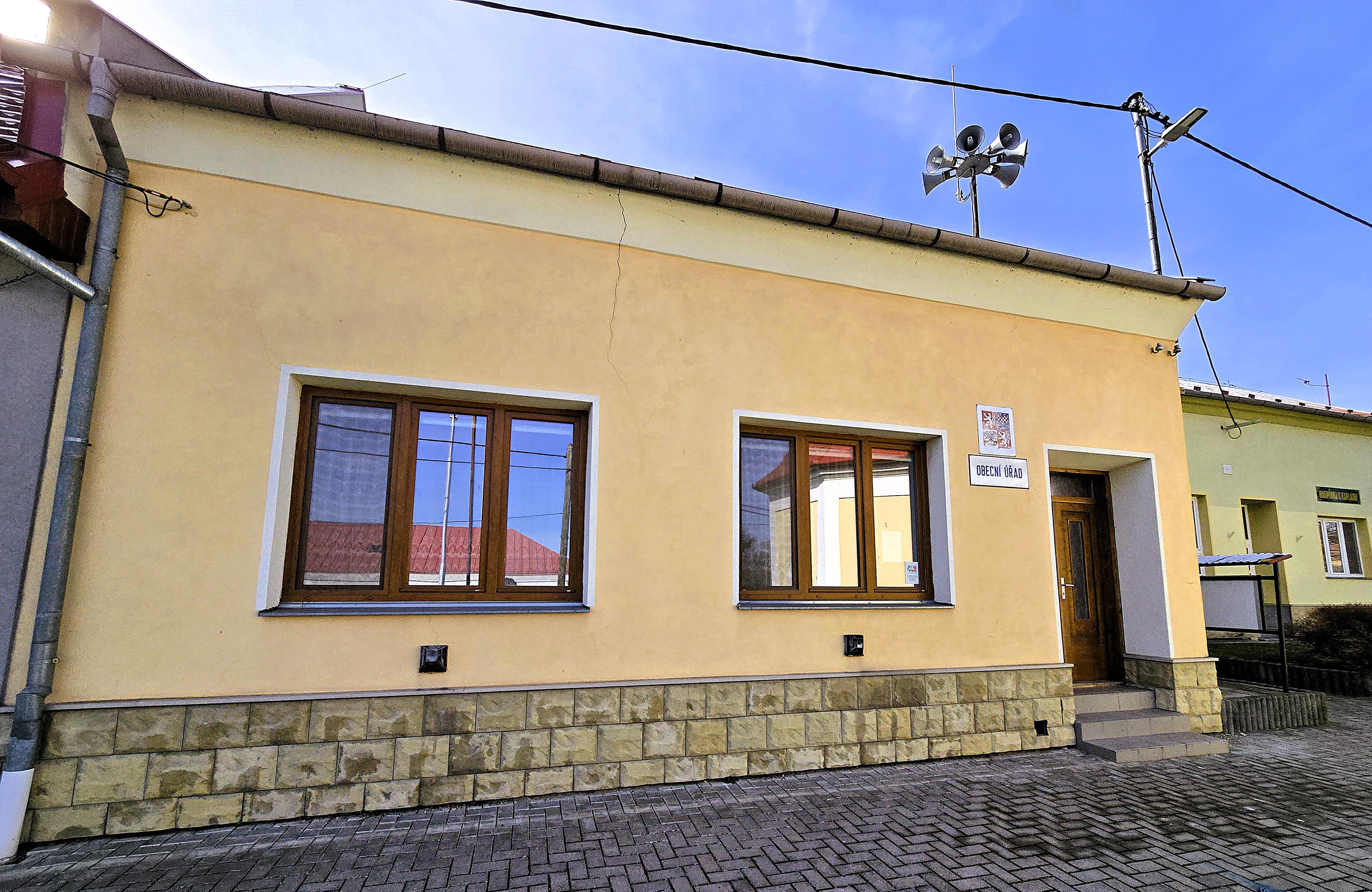 Klopotovice - Obecní úřad foto 4