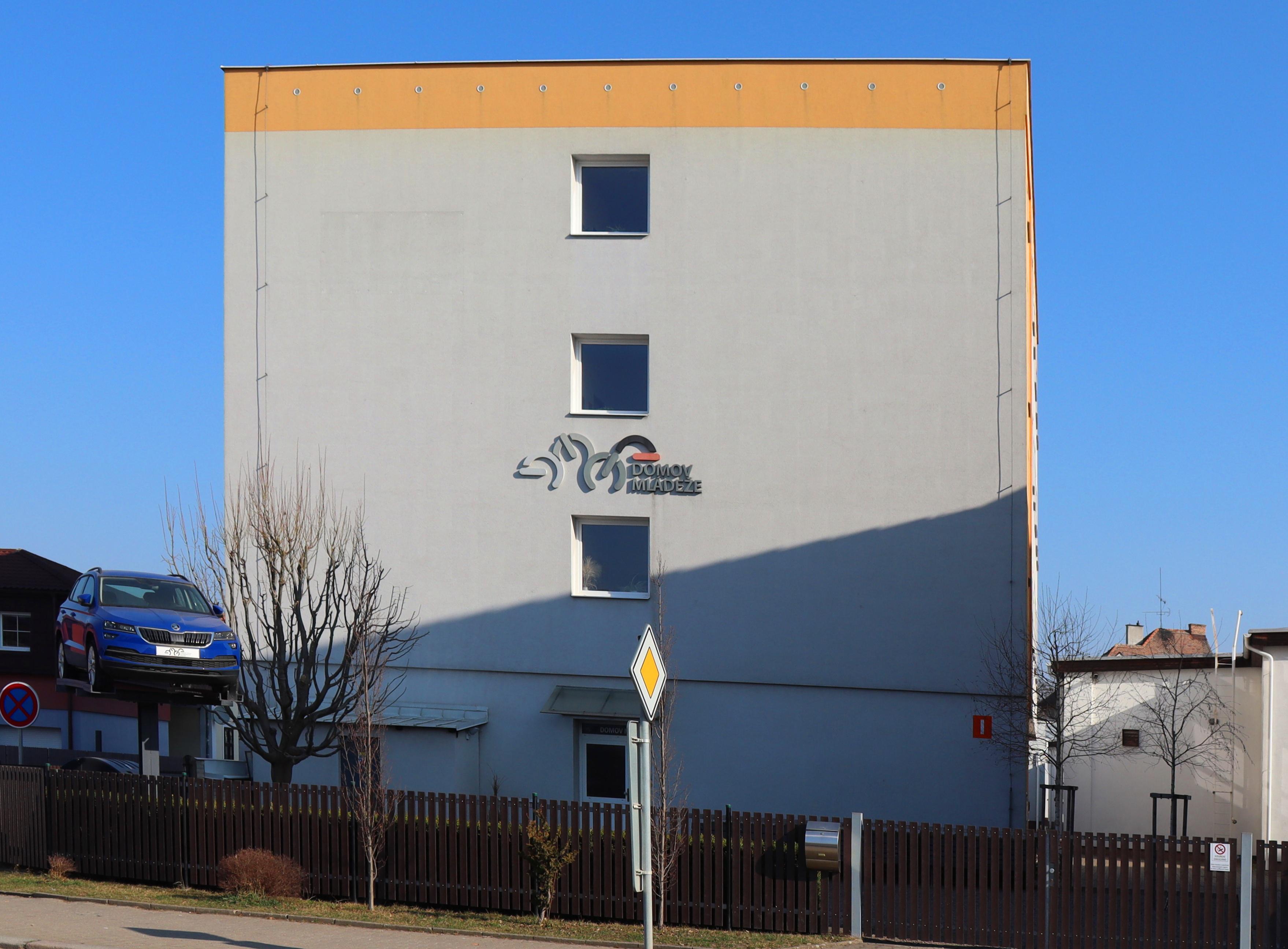 Střední škola automobilní Holice foto 6