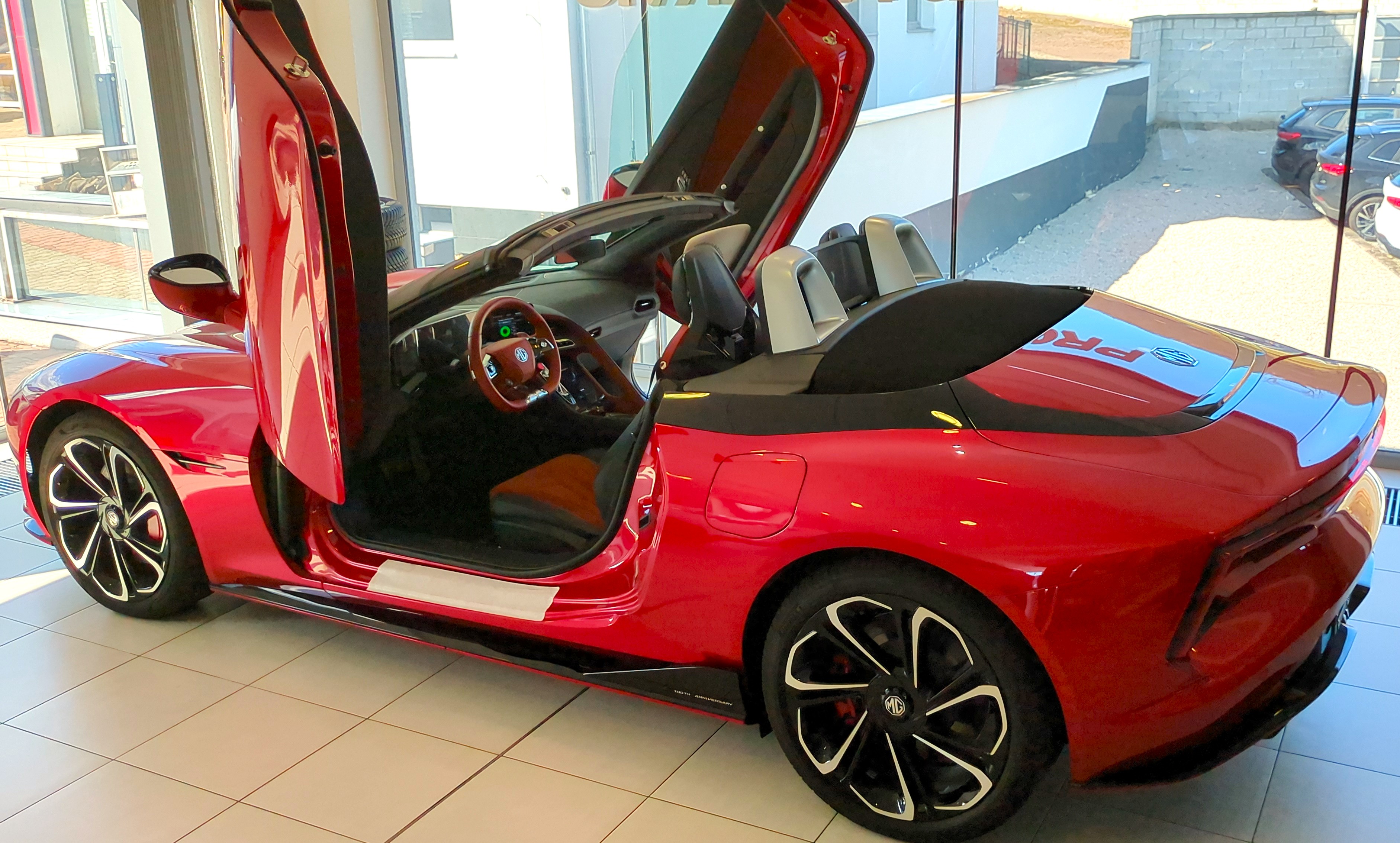 LXM MOTORS, s.r.o. foto 2