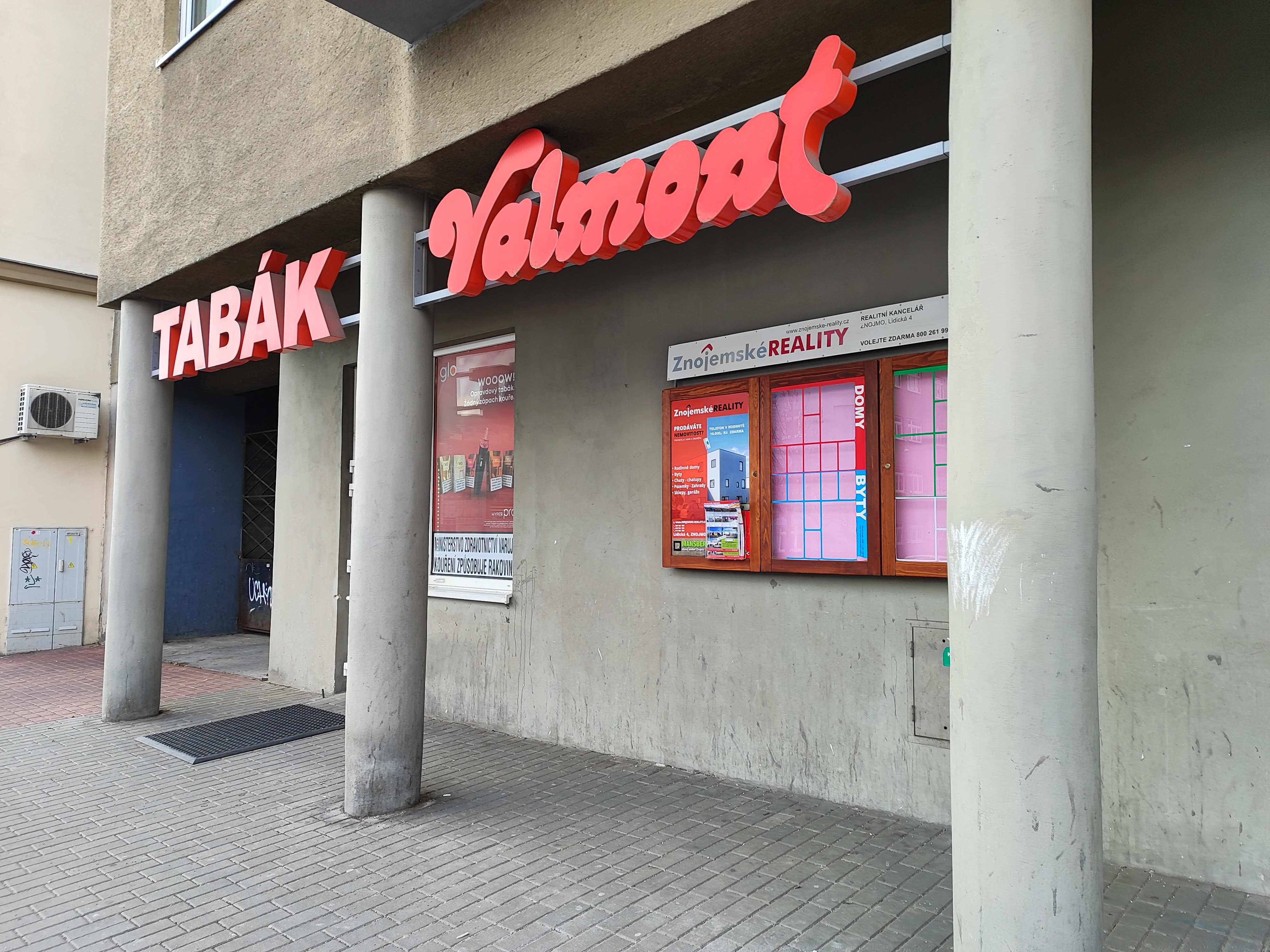 Tabák Valmont