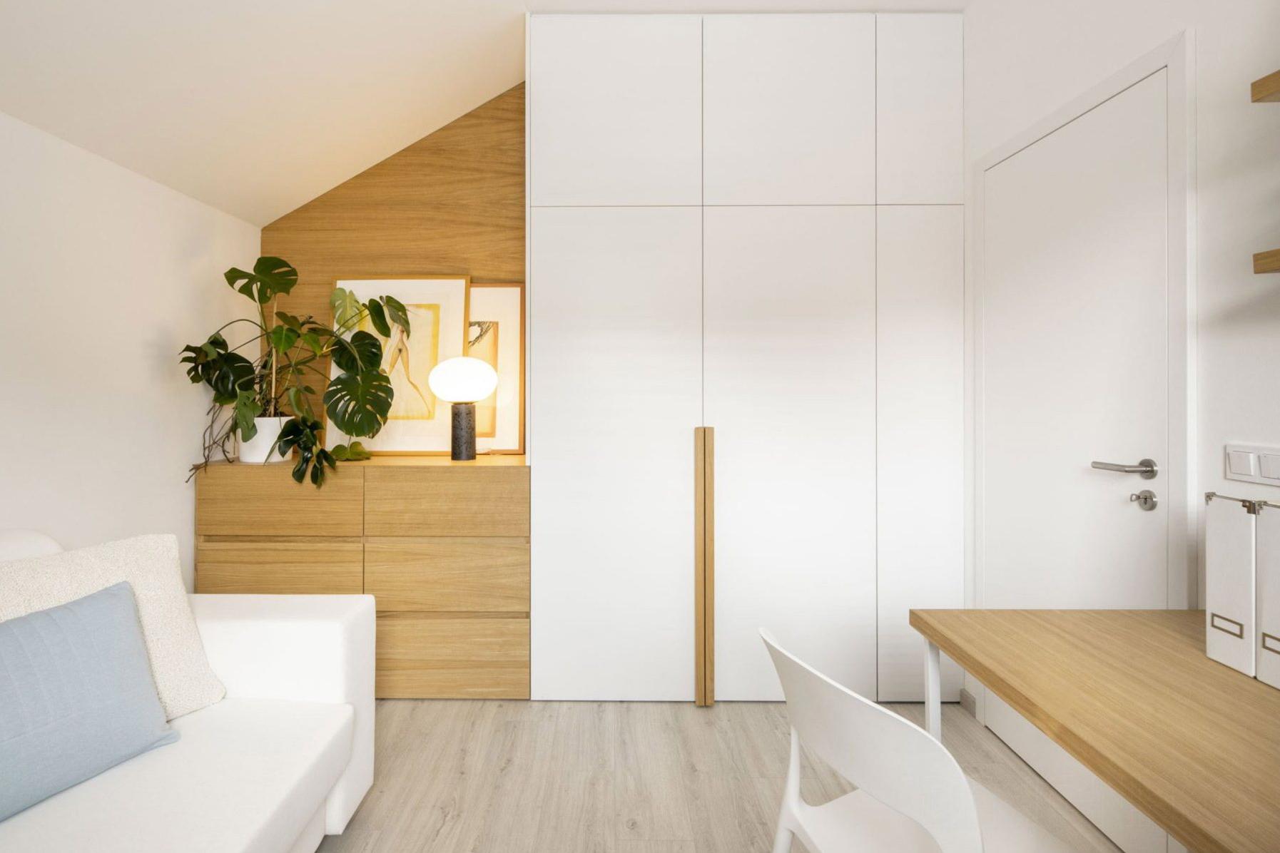 Vestavěné skříně na míru