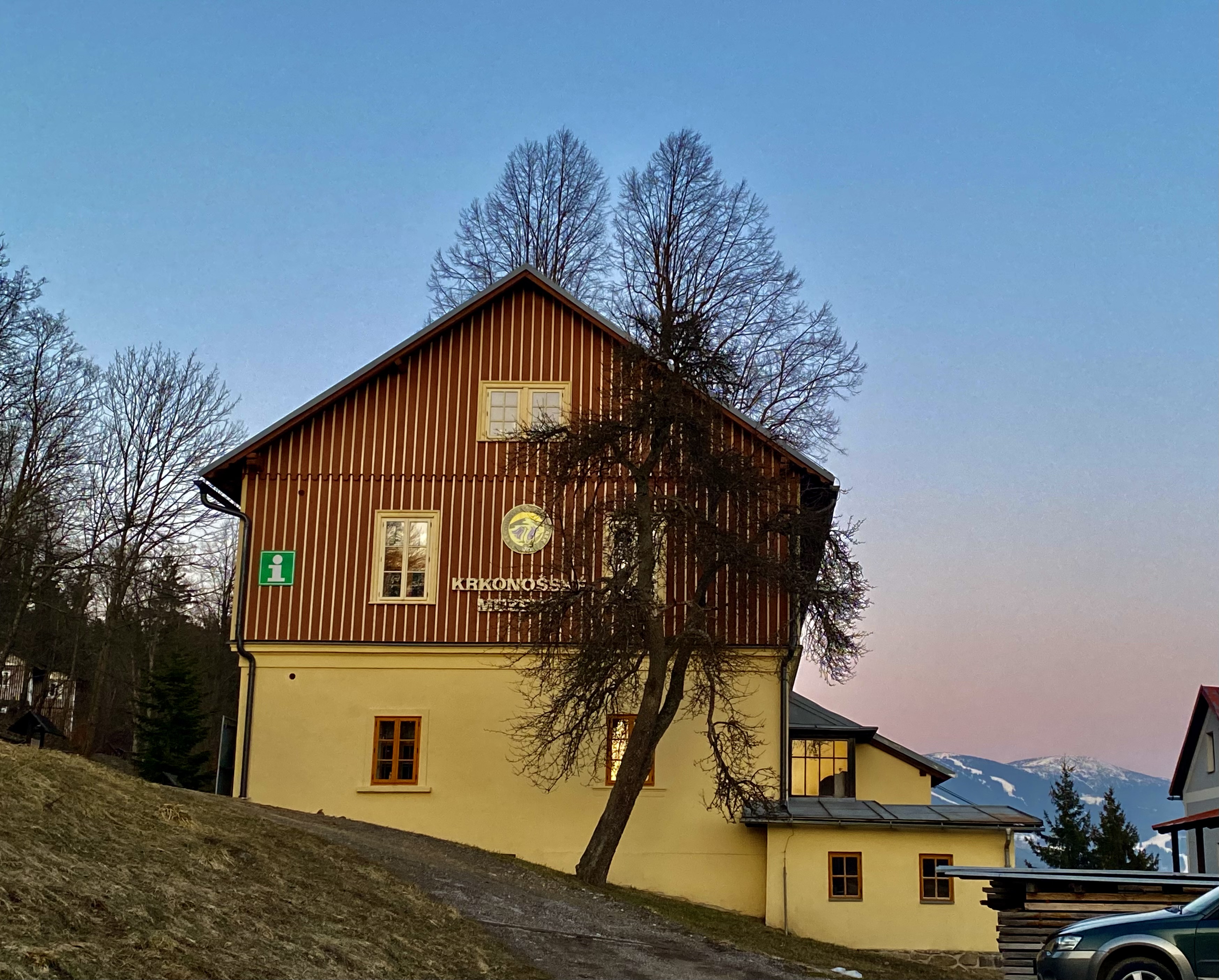 Krkonošské muzeum - Památník zapadlých vlastenců foto 5