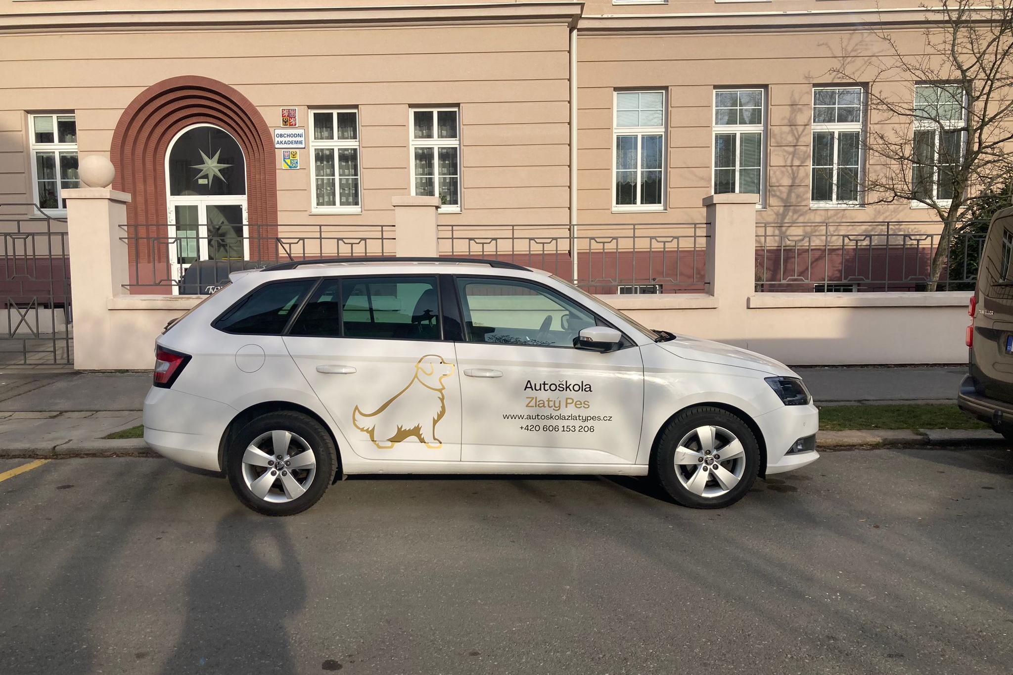 Autoškola Zlatý Pes