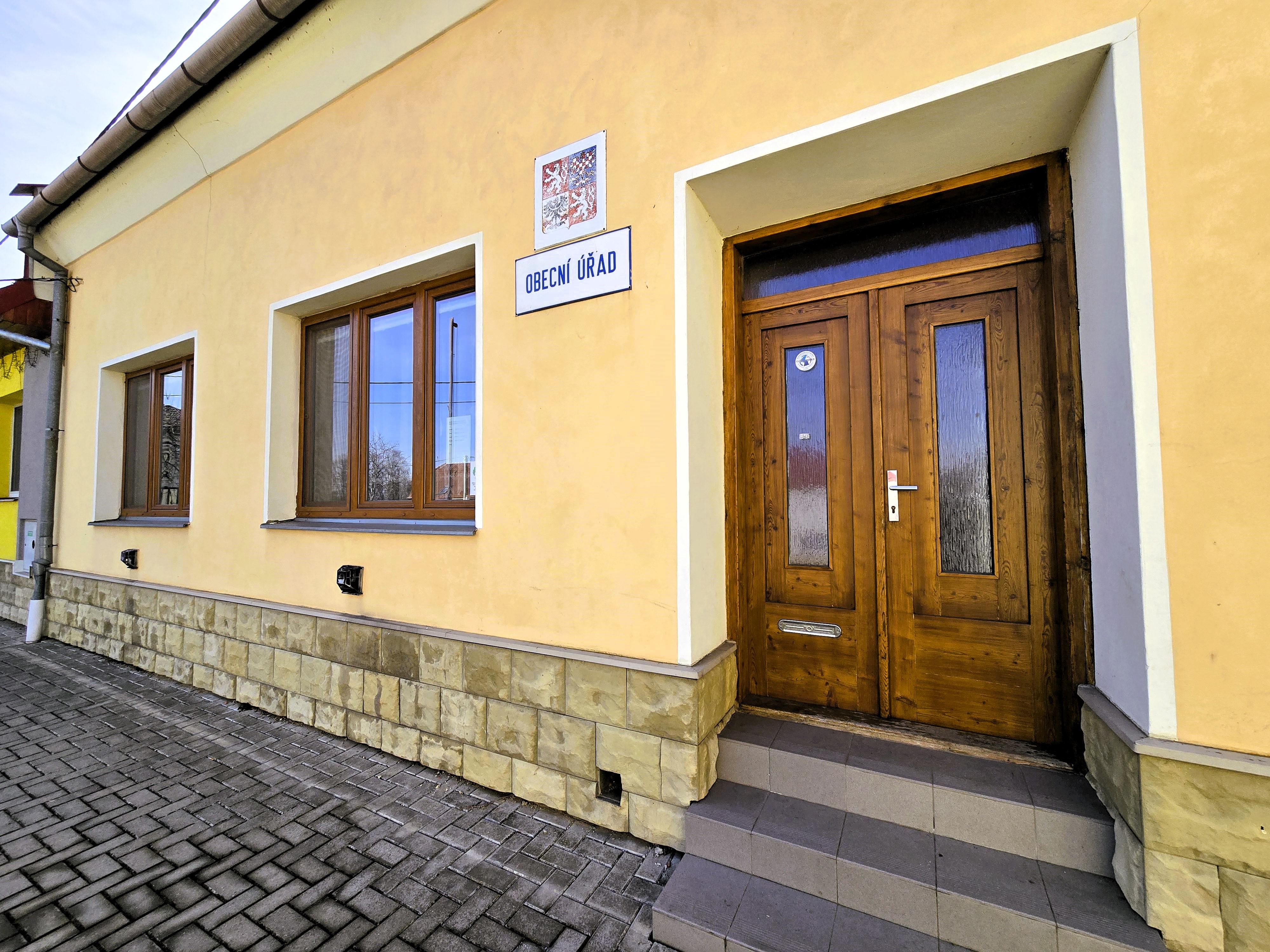 Klopotovice - Obecní úřad foto 3