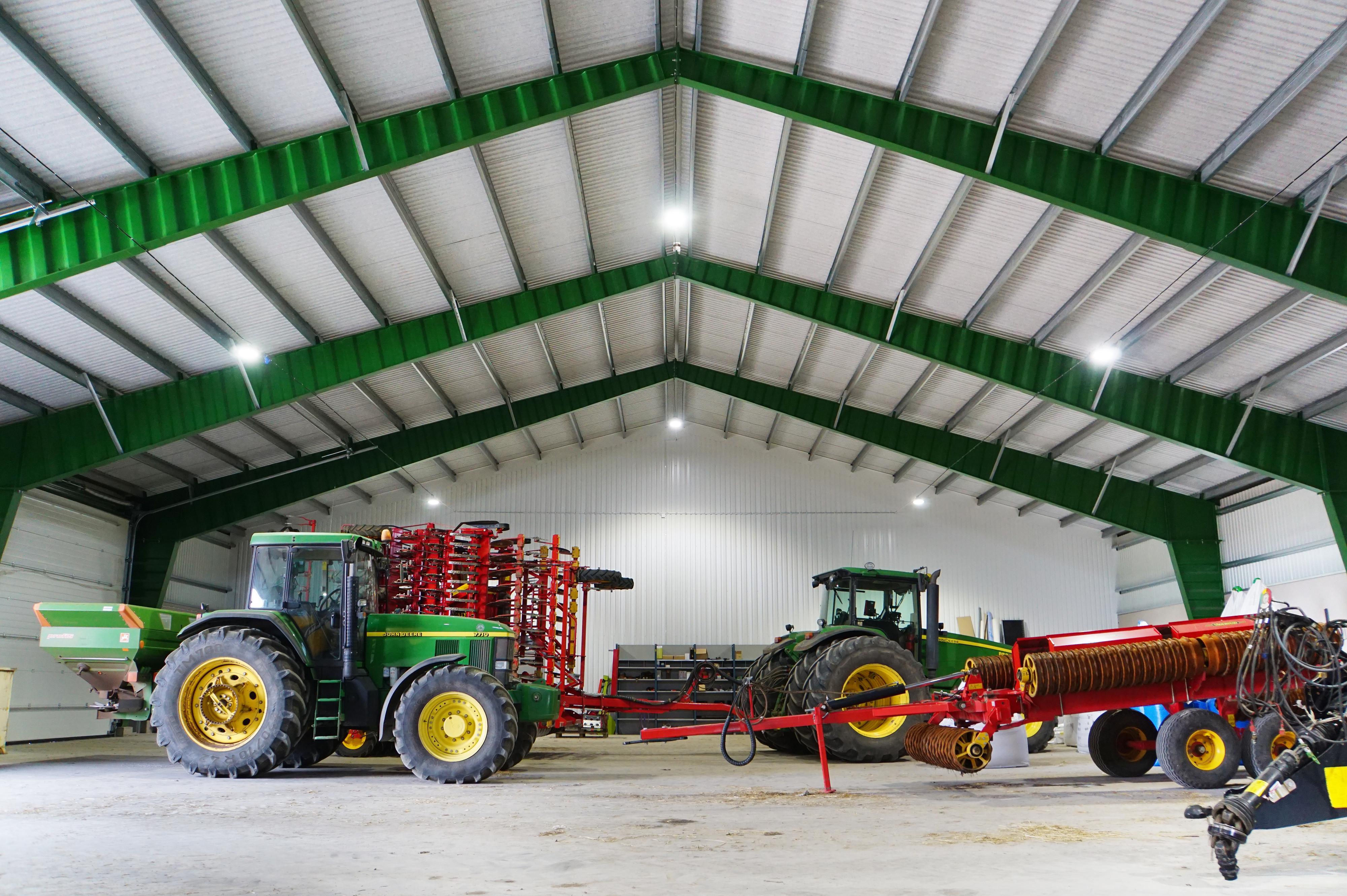 Borga s.r.o. - lehké střešní krytiny