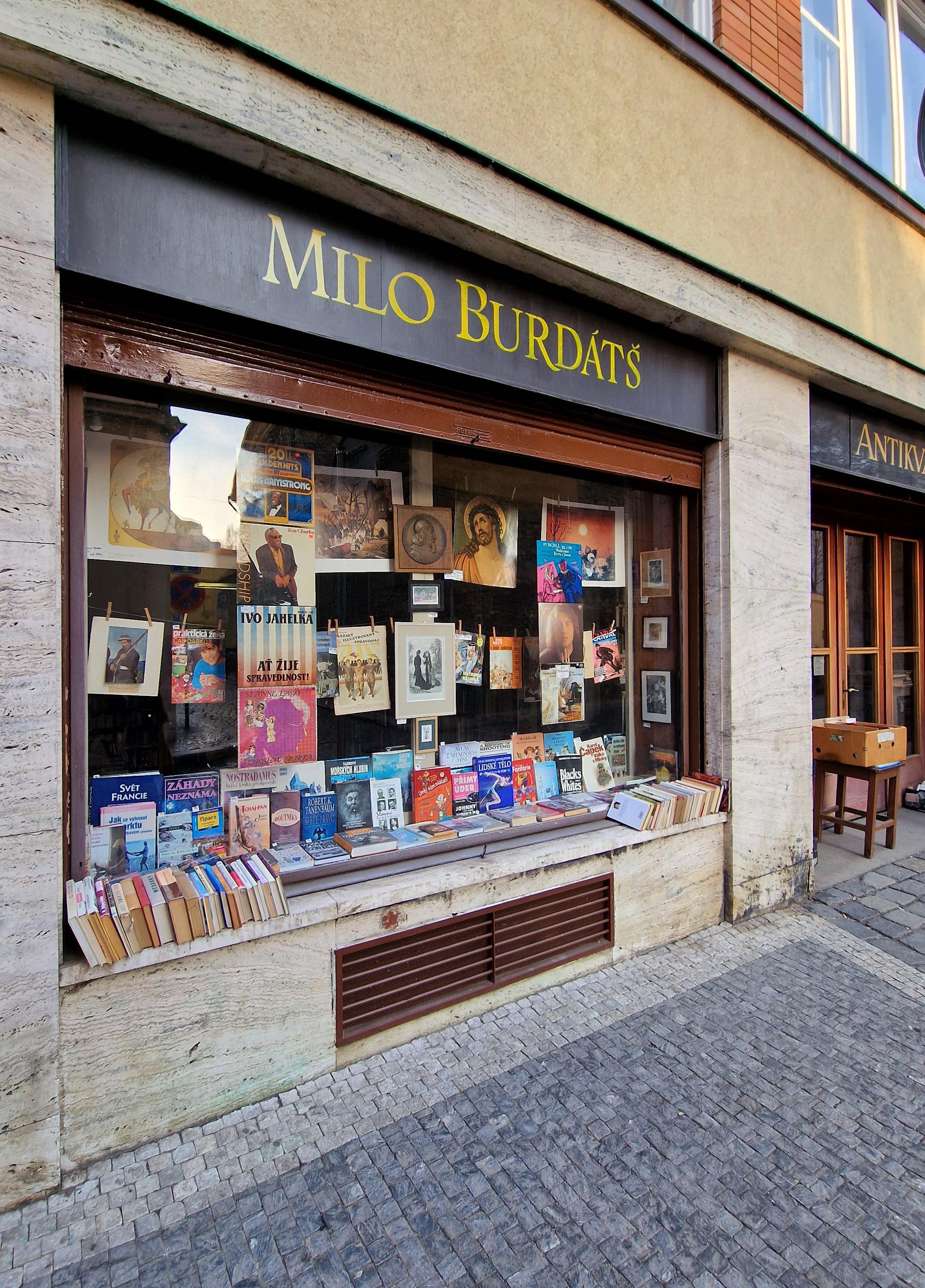Antikvariát Kant - Milo Burdátš foto 2