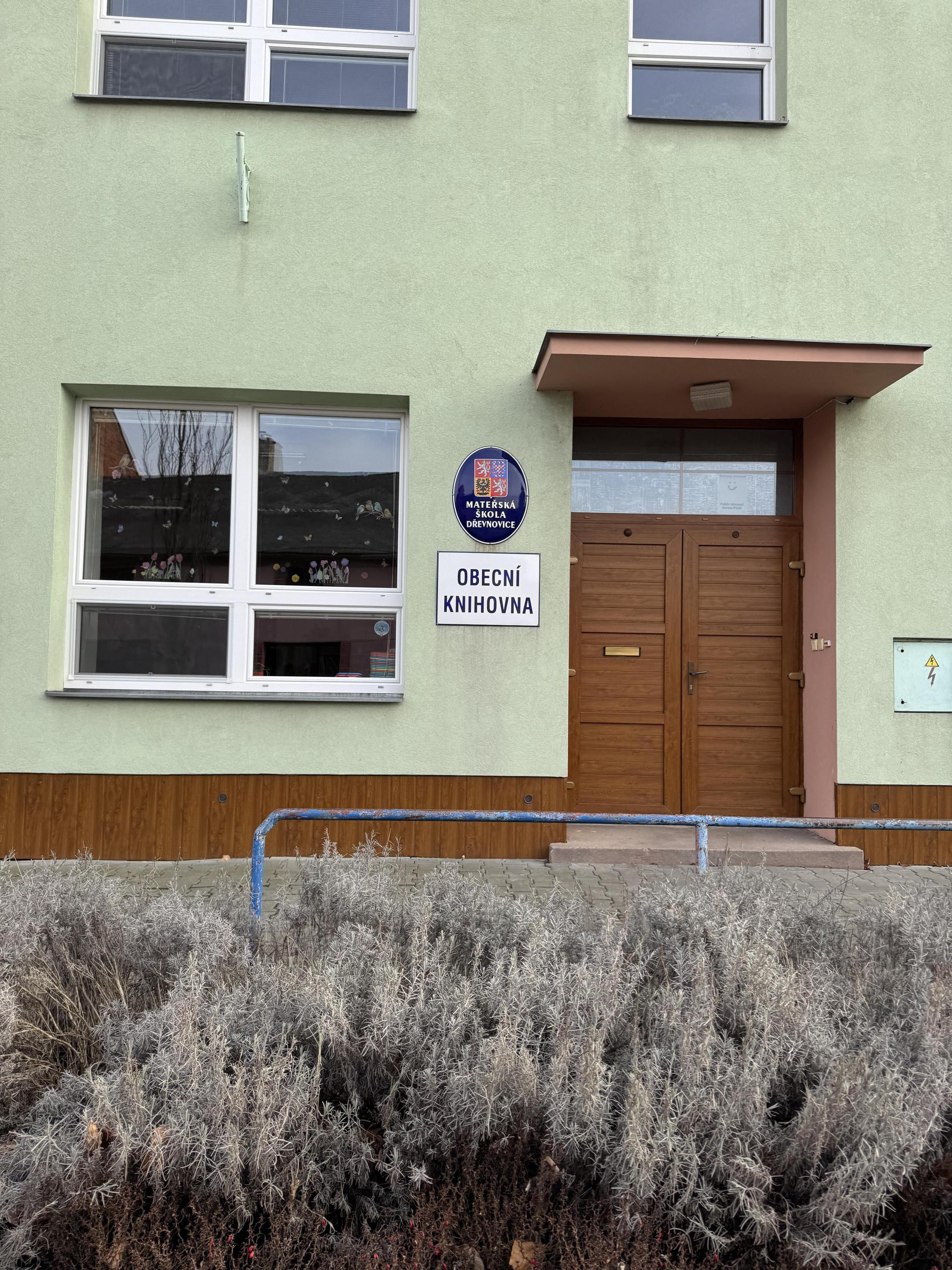 Obecní knihovna Dřevnovice foto 2