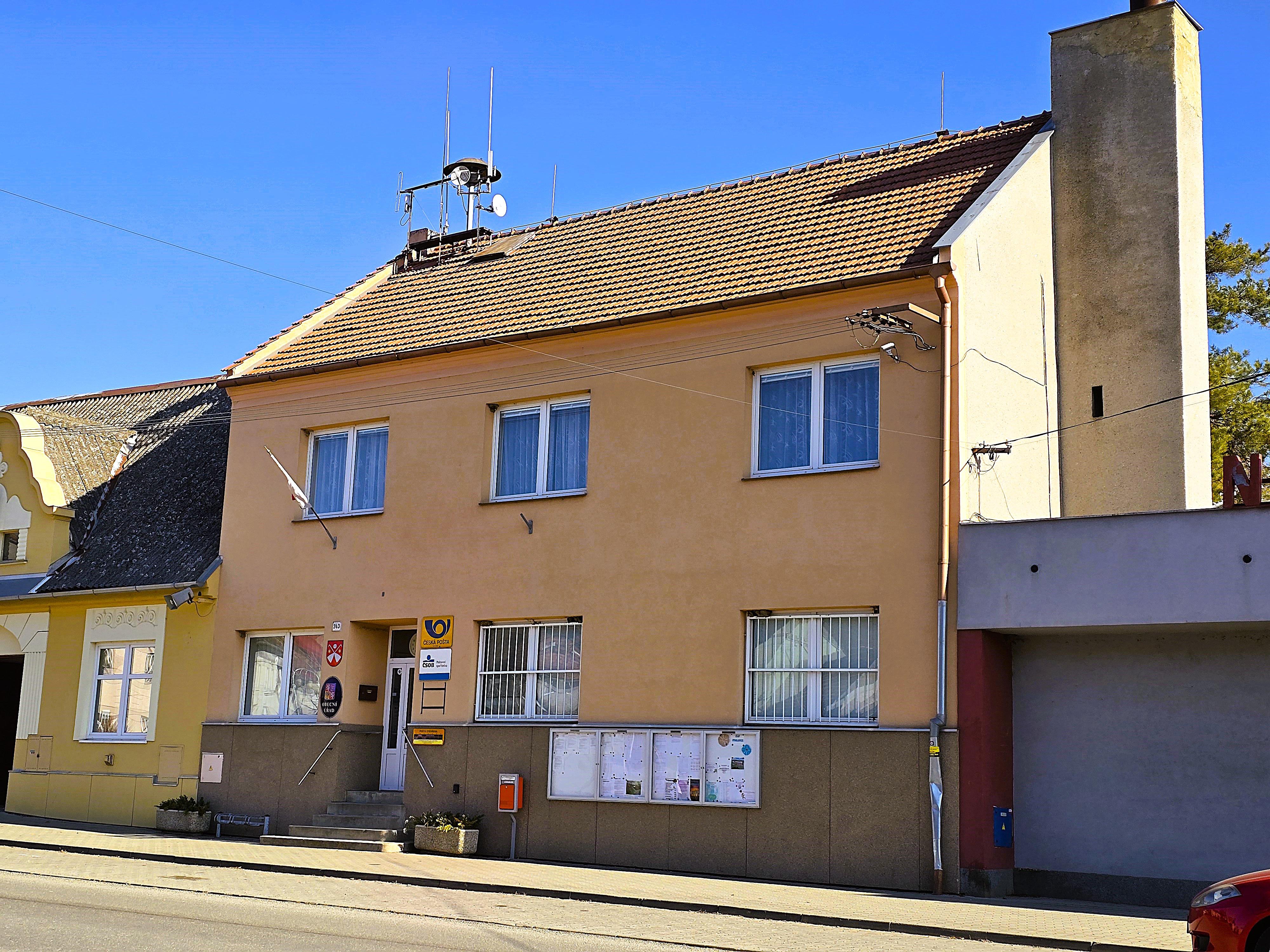 Otaslavice - obecní úřad foto 5