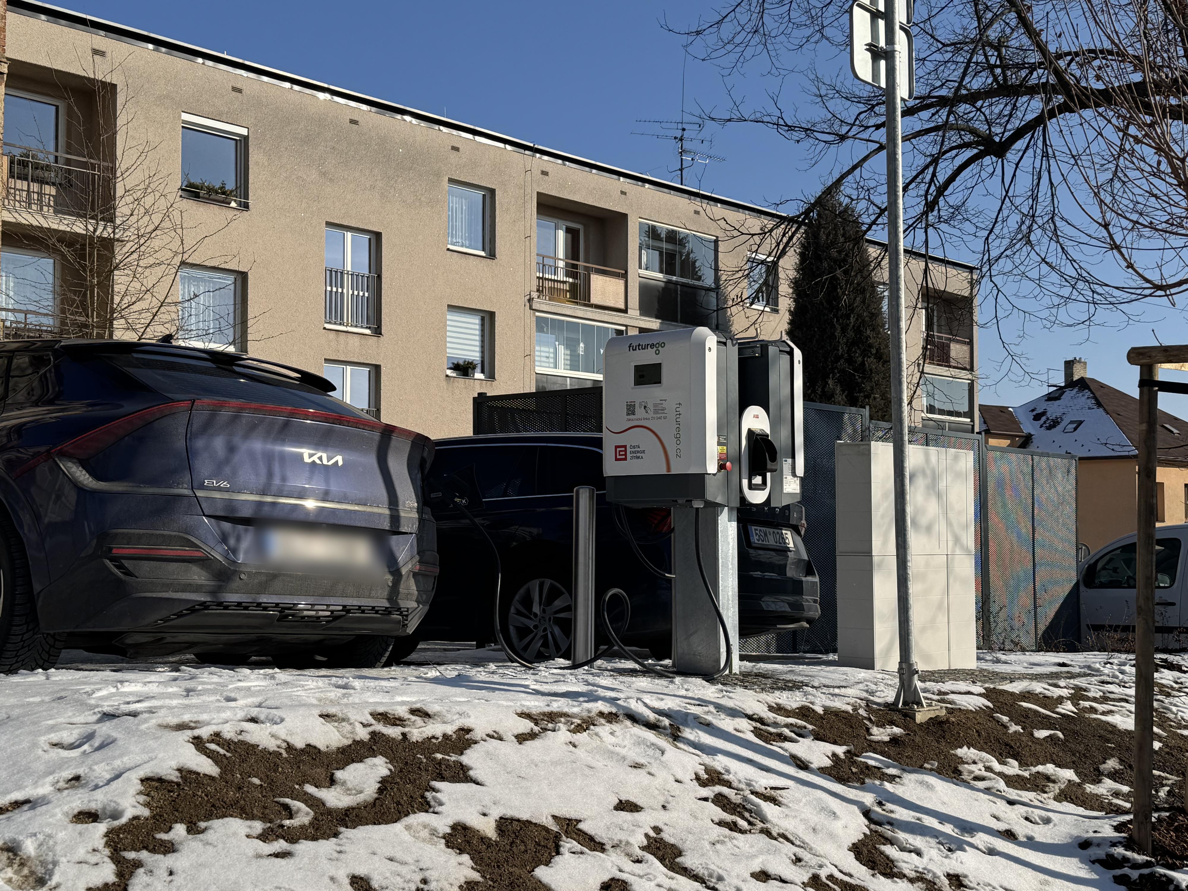 Dobíjecí stanice ČEZ