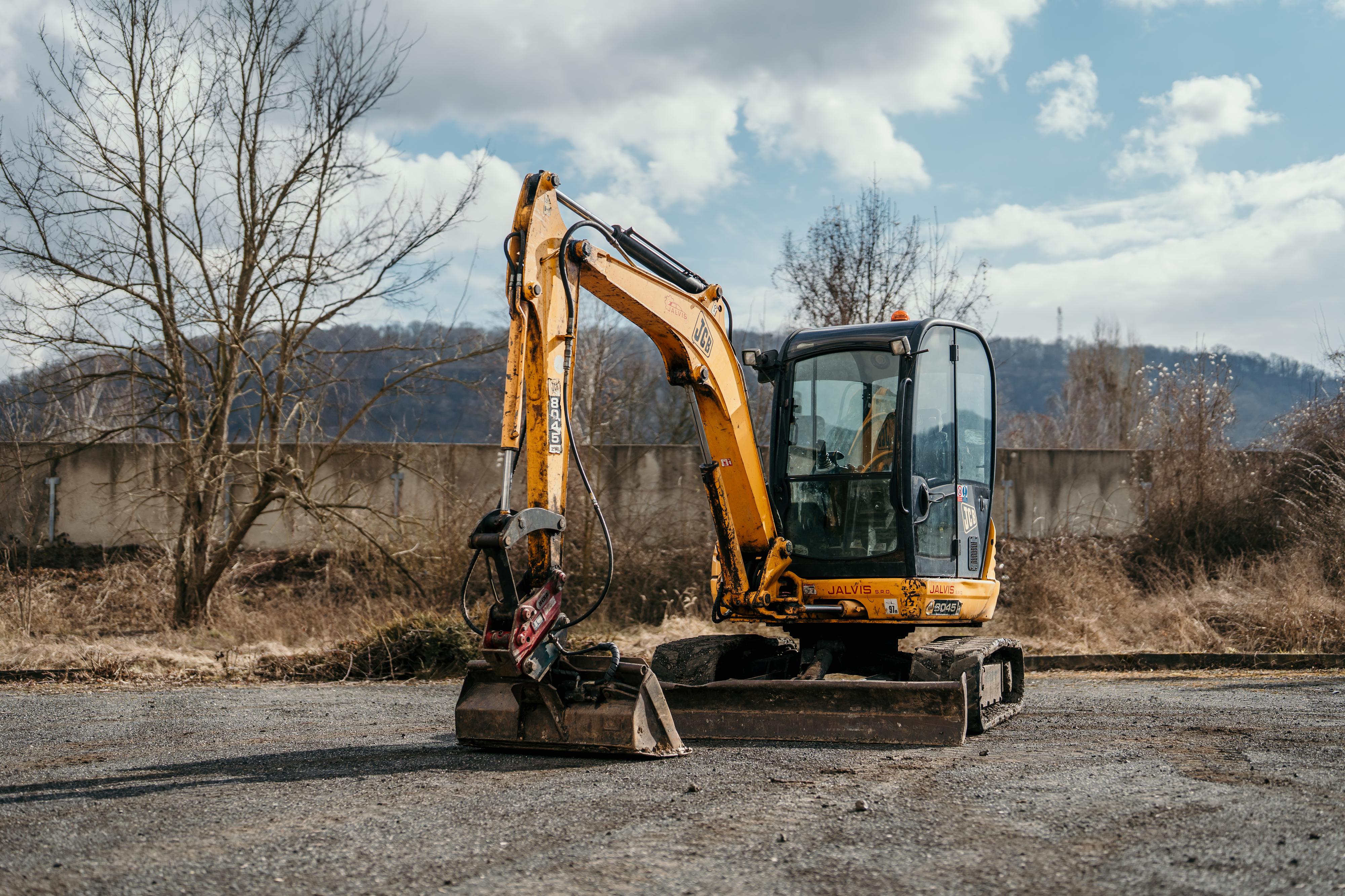 Zemní práce - JCB MINI, JCB 8045