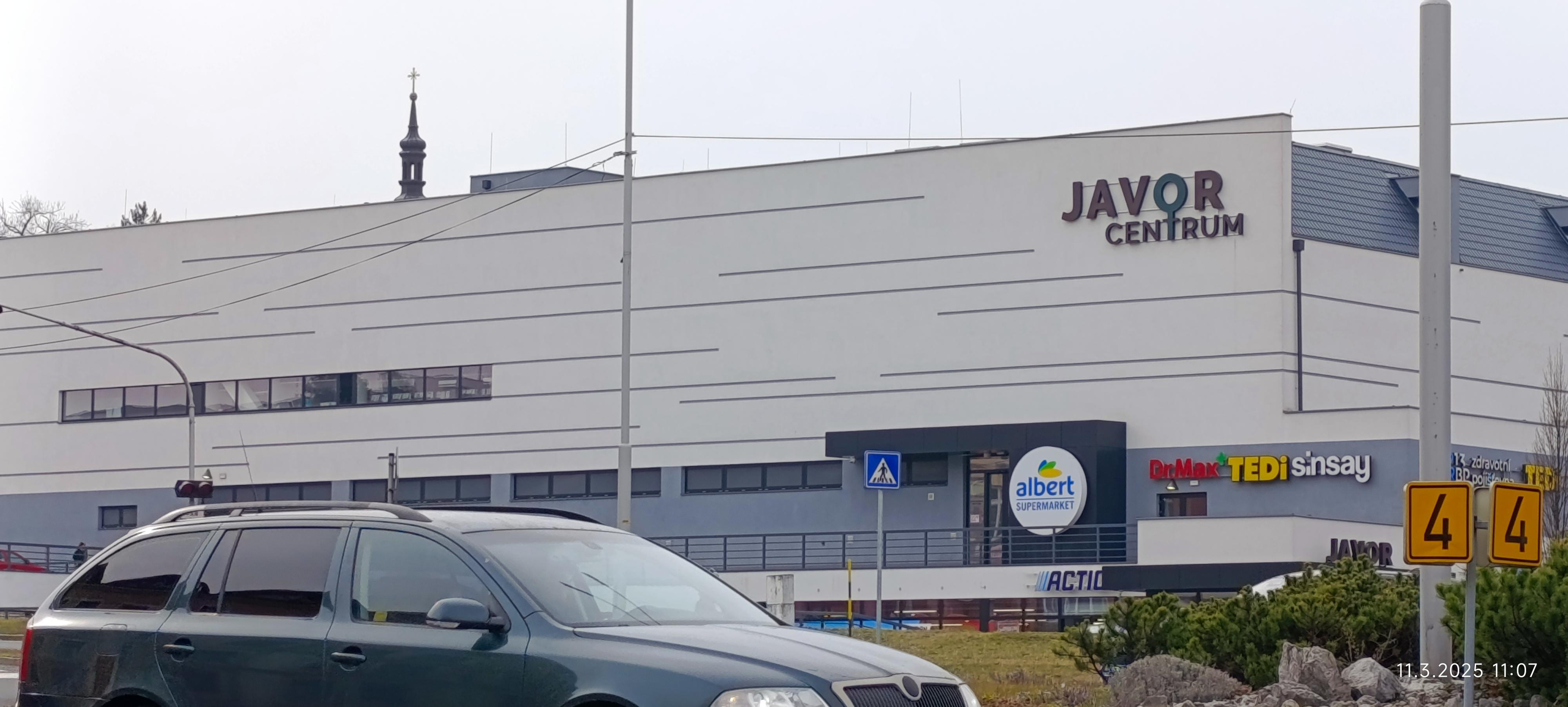 Obchodní centrum Javor