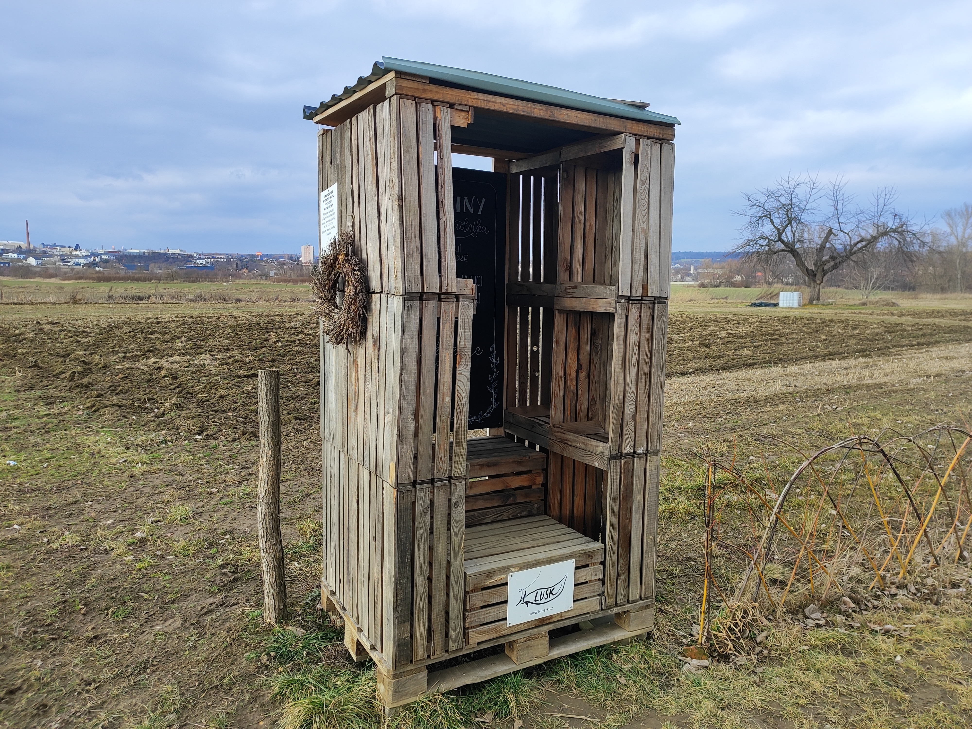 LUSK - květinový stánek