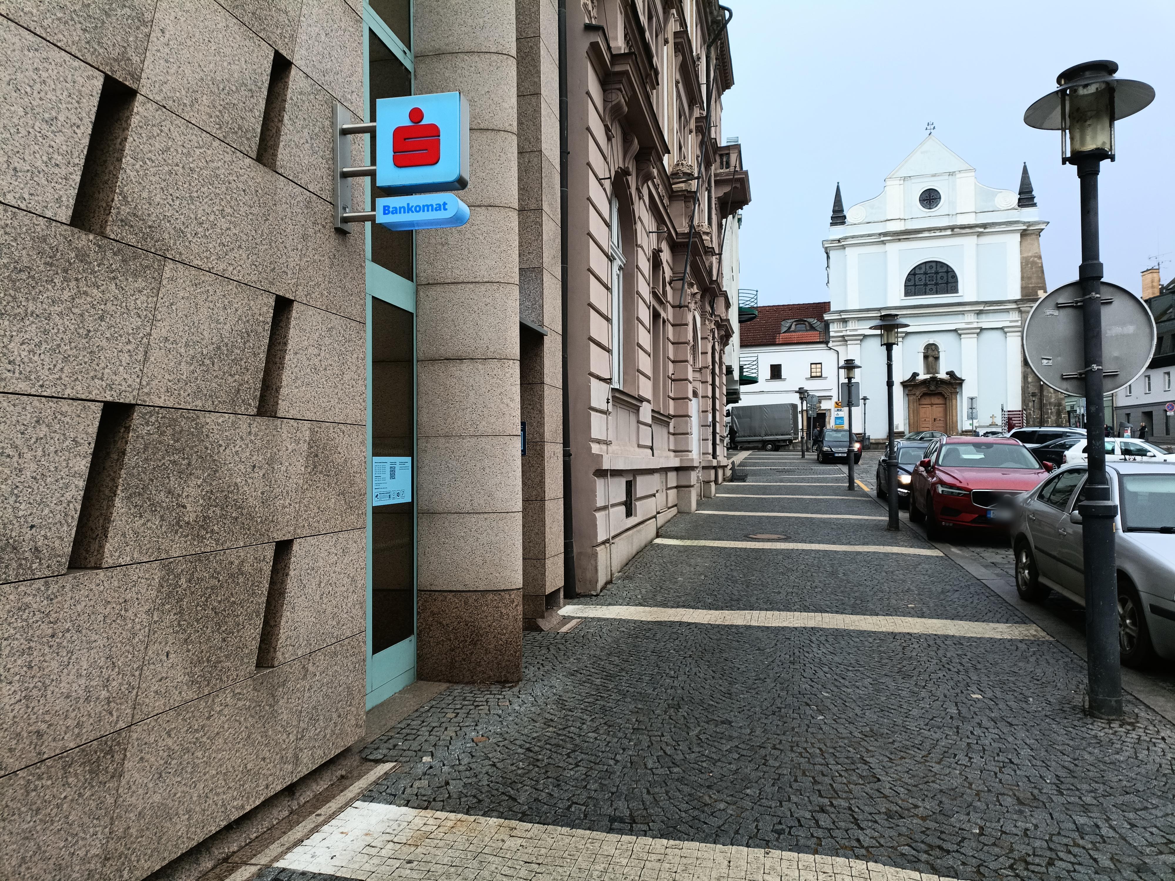 Platbomat České spořitelny foto 1