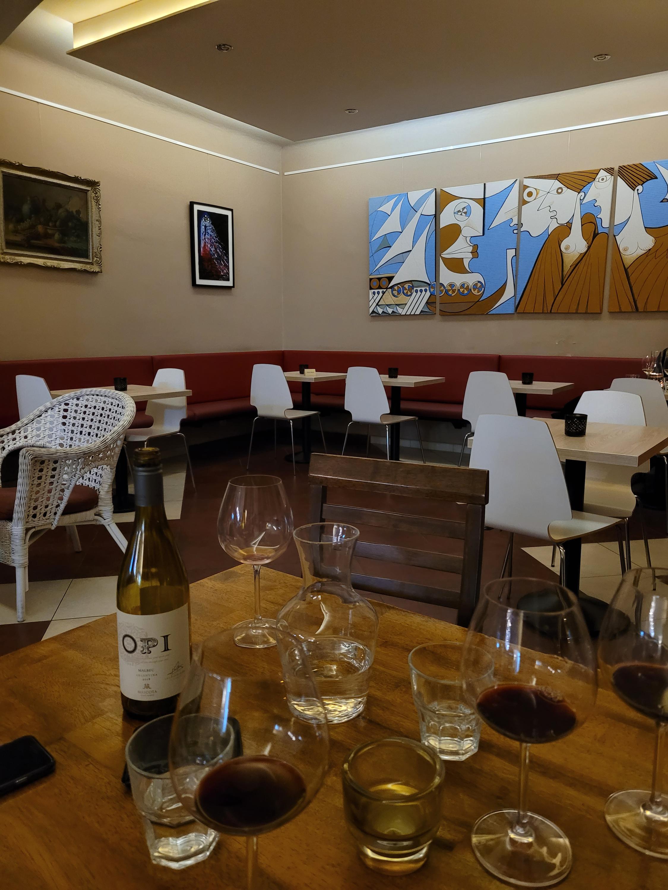 VINOTÉKA U LACHTANA foto 5