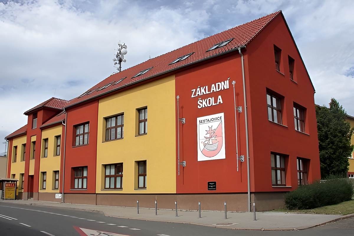 ZUŠ FLOW - Pobočka Šestajovice foto 1