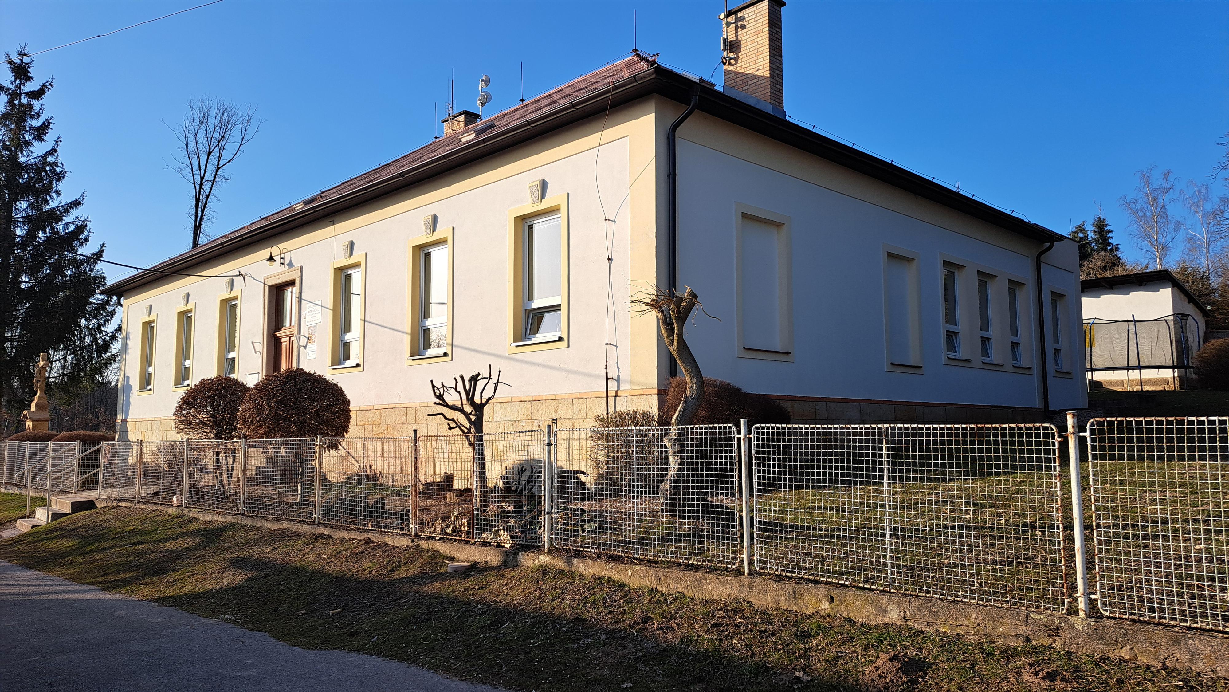 ZŠ a MŠ MUDr. Josefa Moravce, Nemojov foto 4