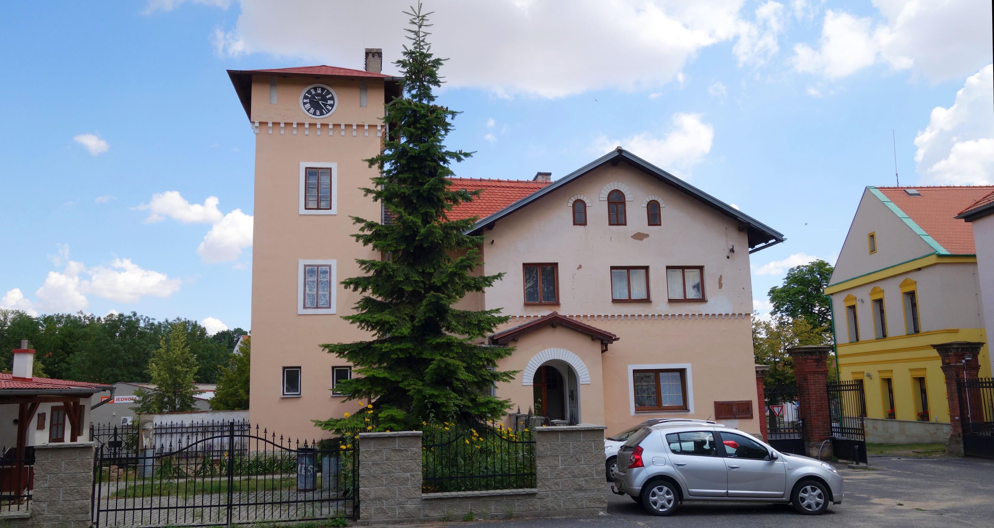 Tuchořice - obecní úřad foto 5