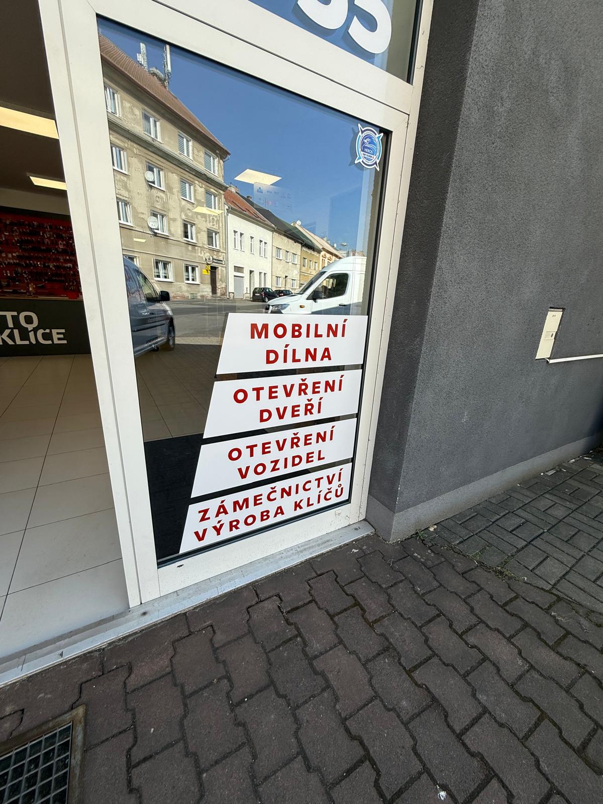 Zámečnictví & Autoklíče Chomutov s.r.o. foto 5