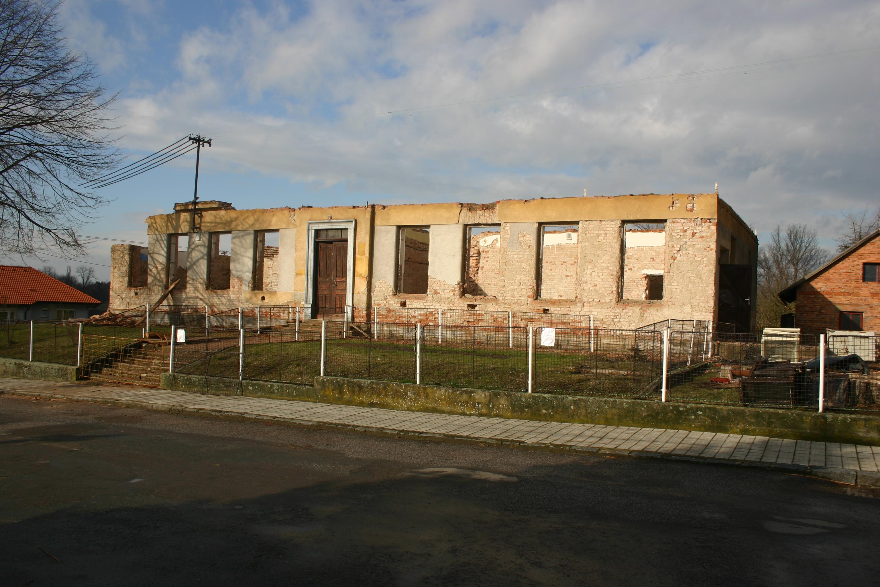 Újezd - obecní úřad foto 6