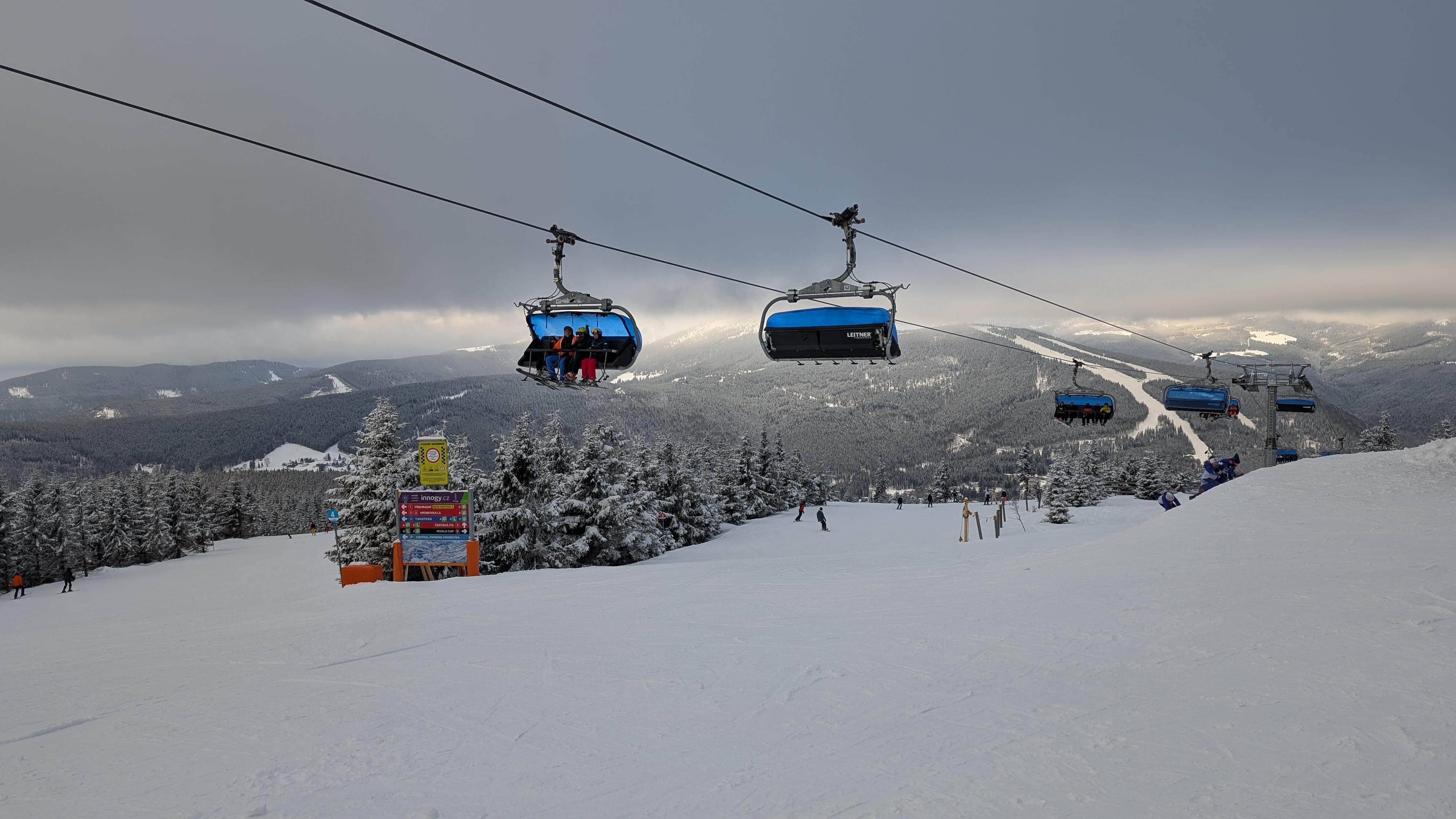 Skiareál Špindlerův Mlýn - Sv. Petr foto 2