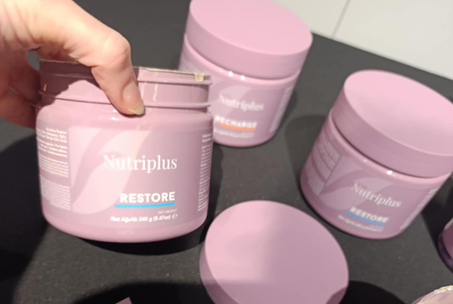 Jindřiška Maňáková - Farmasi