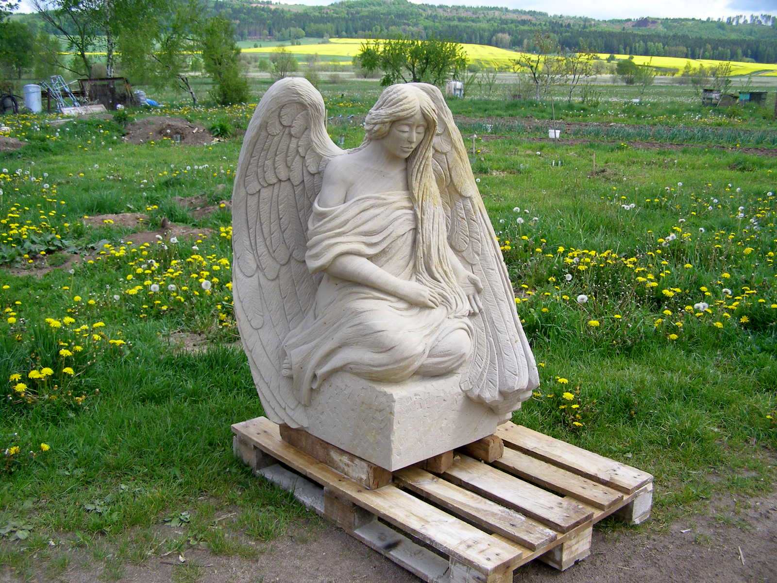 Sochy z přírodního kamene Pavel Žváček foto 4