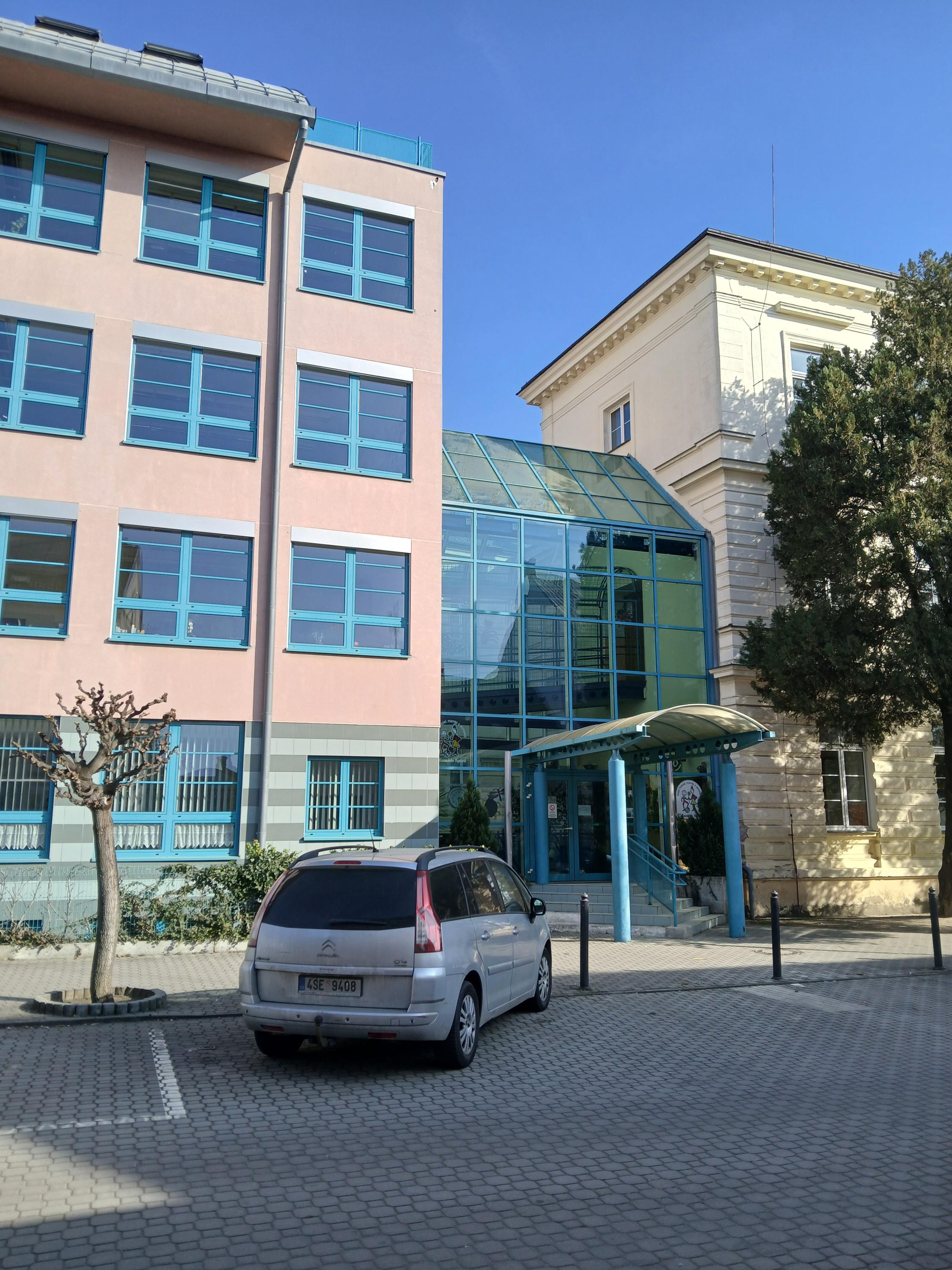 ZŠ Nymburk, Komenského foto 5