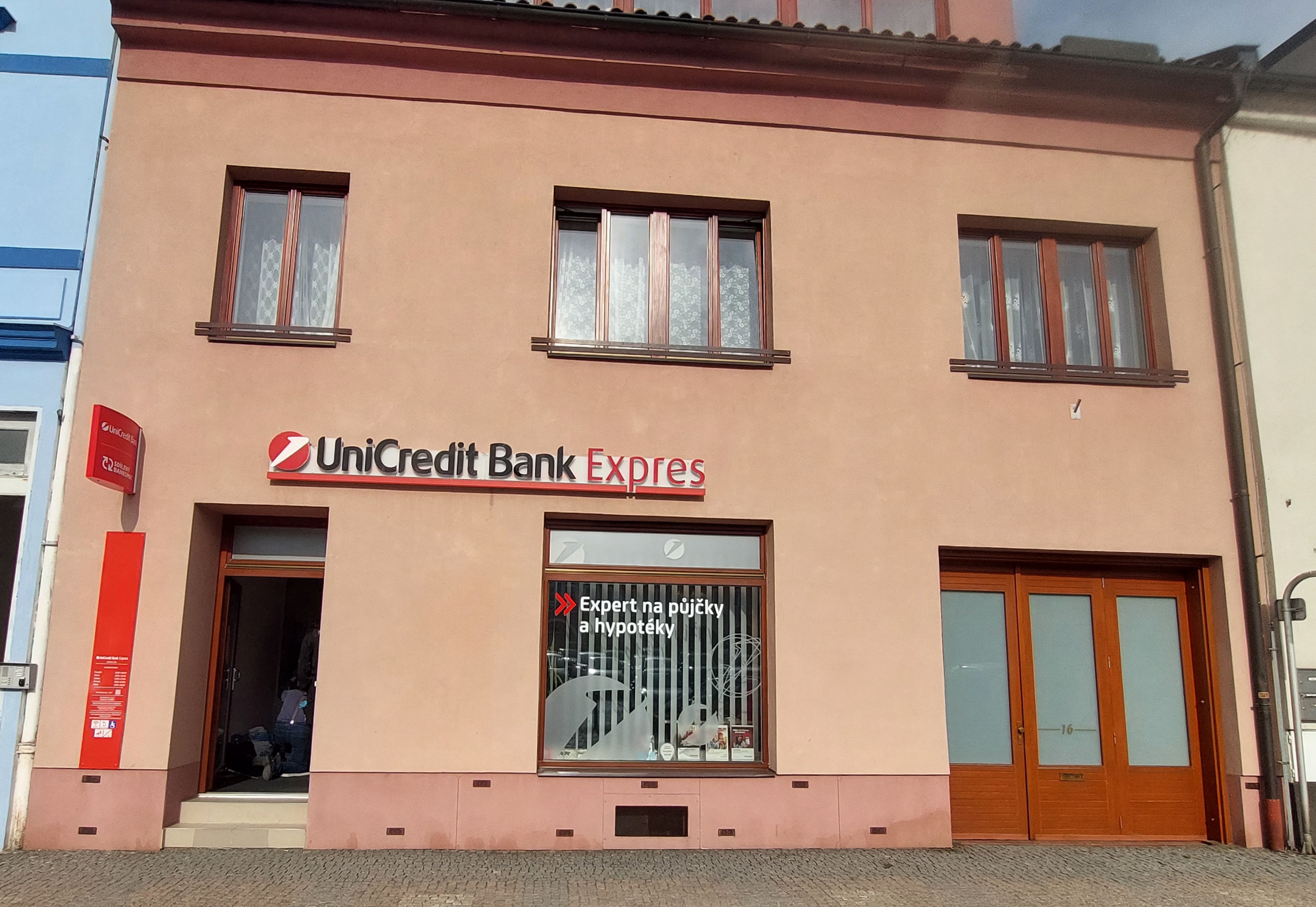 UniCredit Bank Expres foto 3