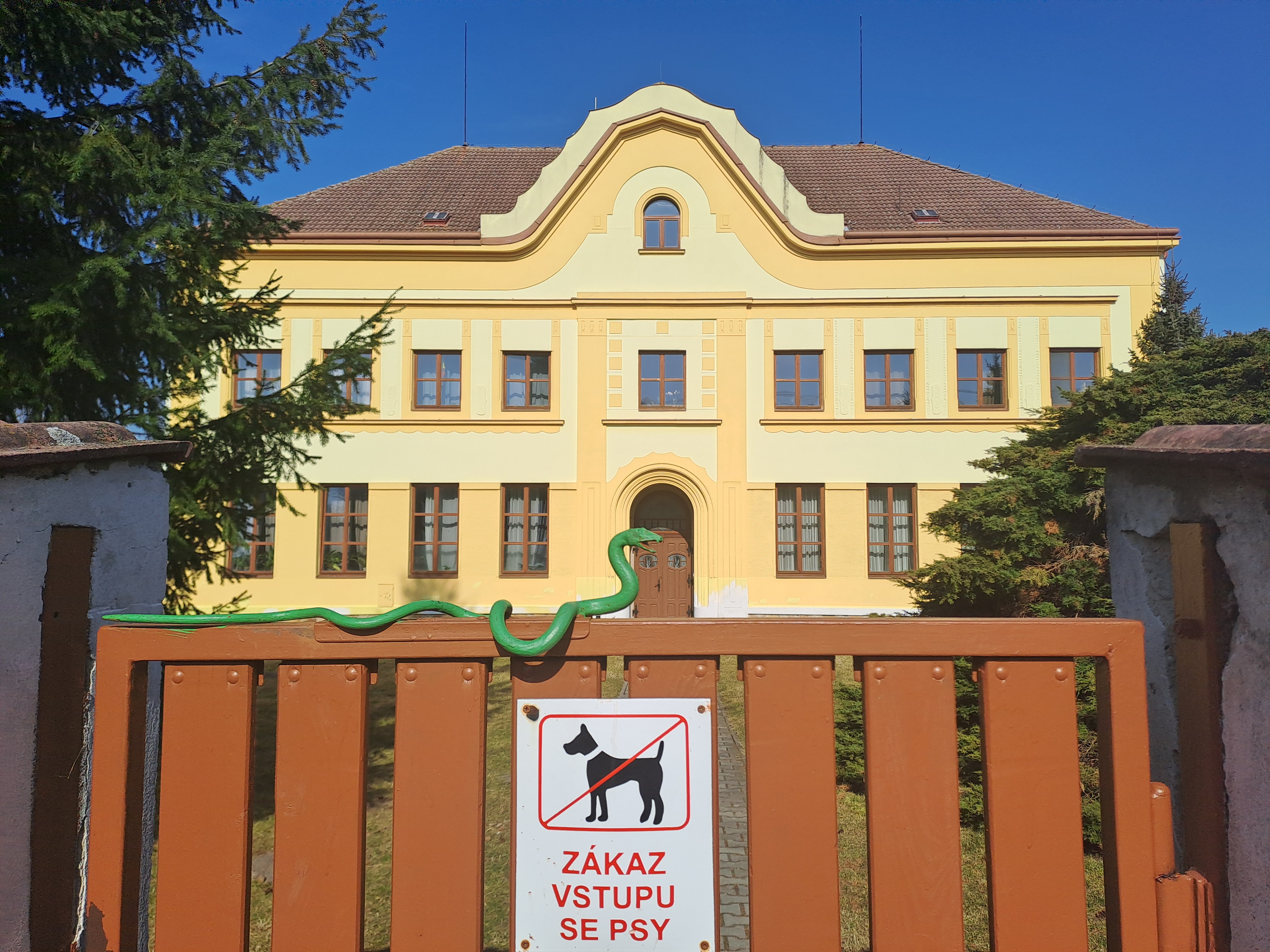 Hlavenec - obecní úřad foto 6