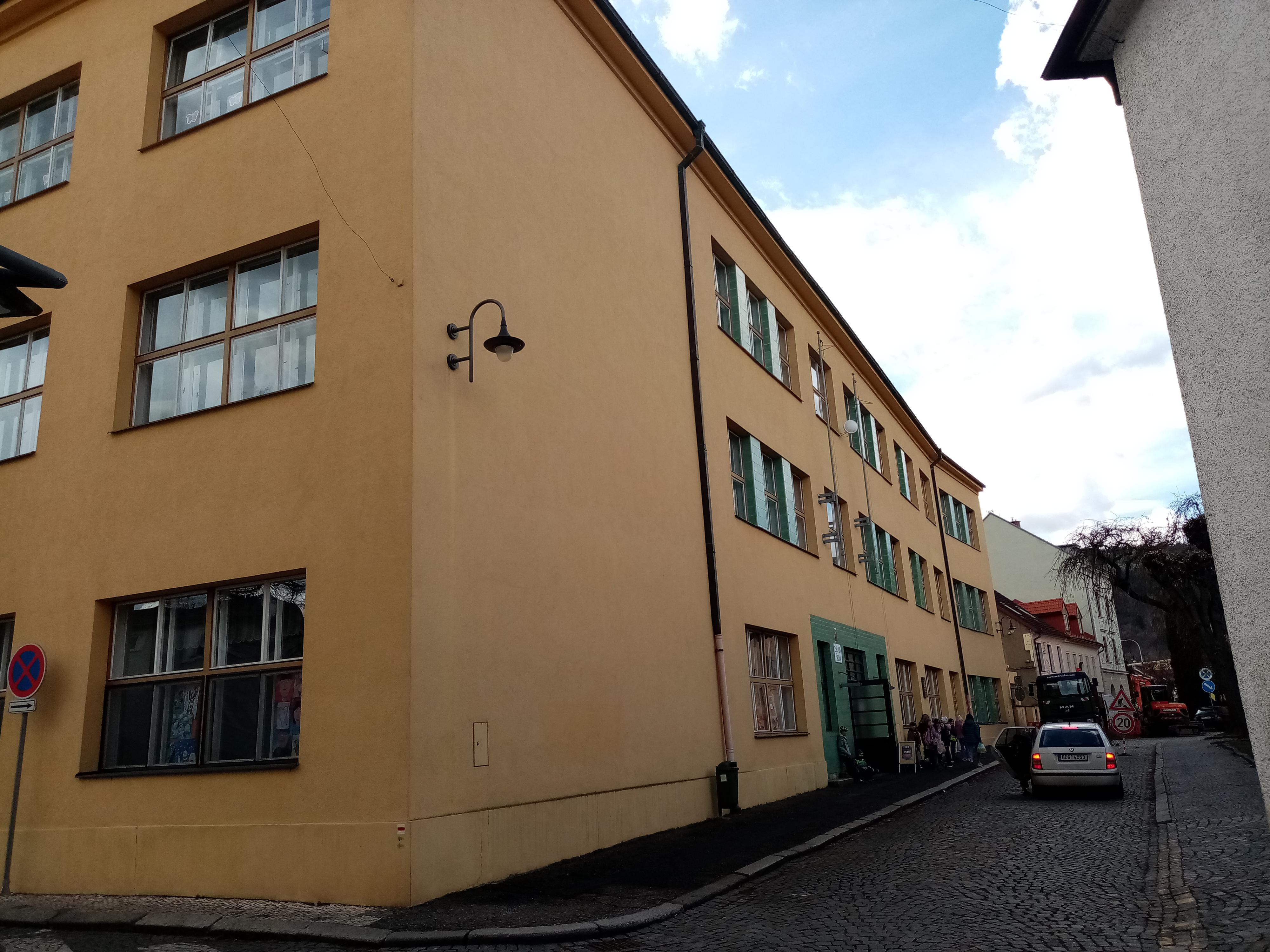 ZŠ T. G. Masaryka Sušice, Komenského