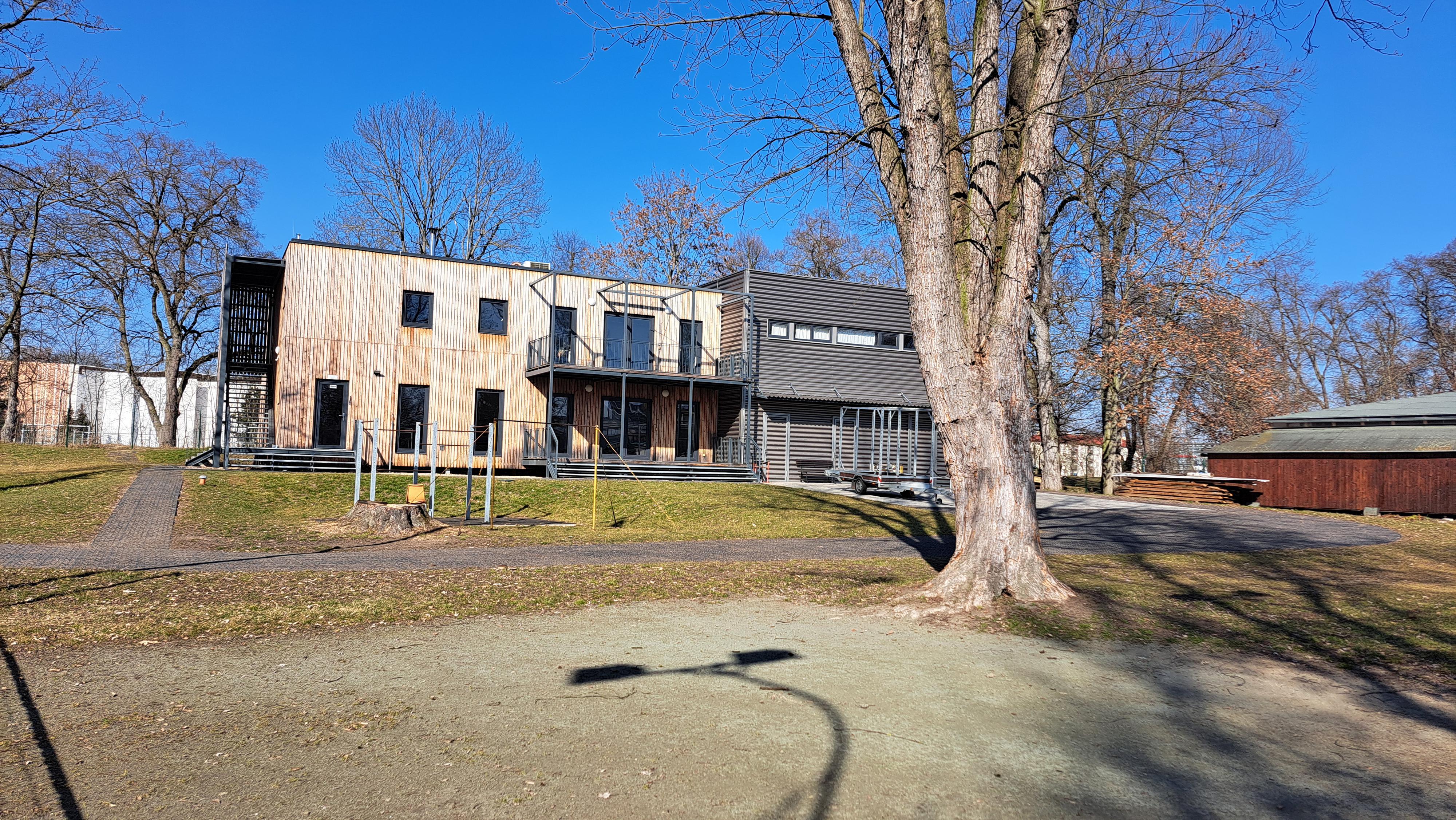 Loděnice TJ Sokol Hradec Králové - rychlostní kanoistika