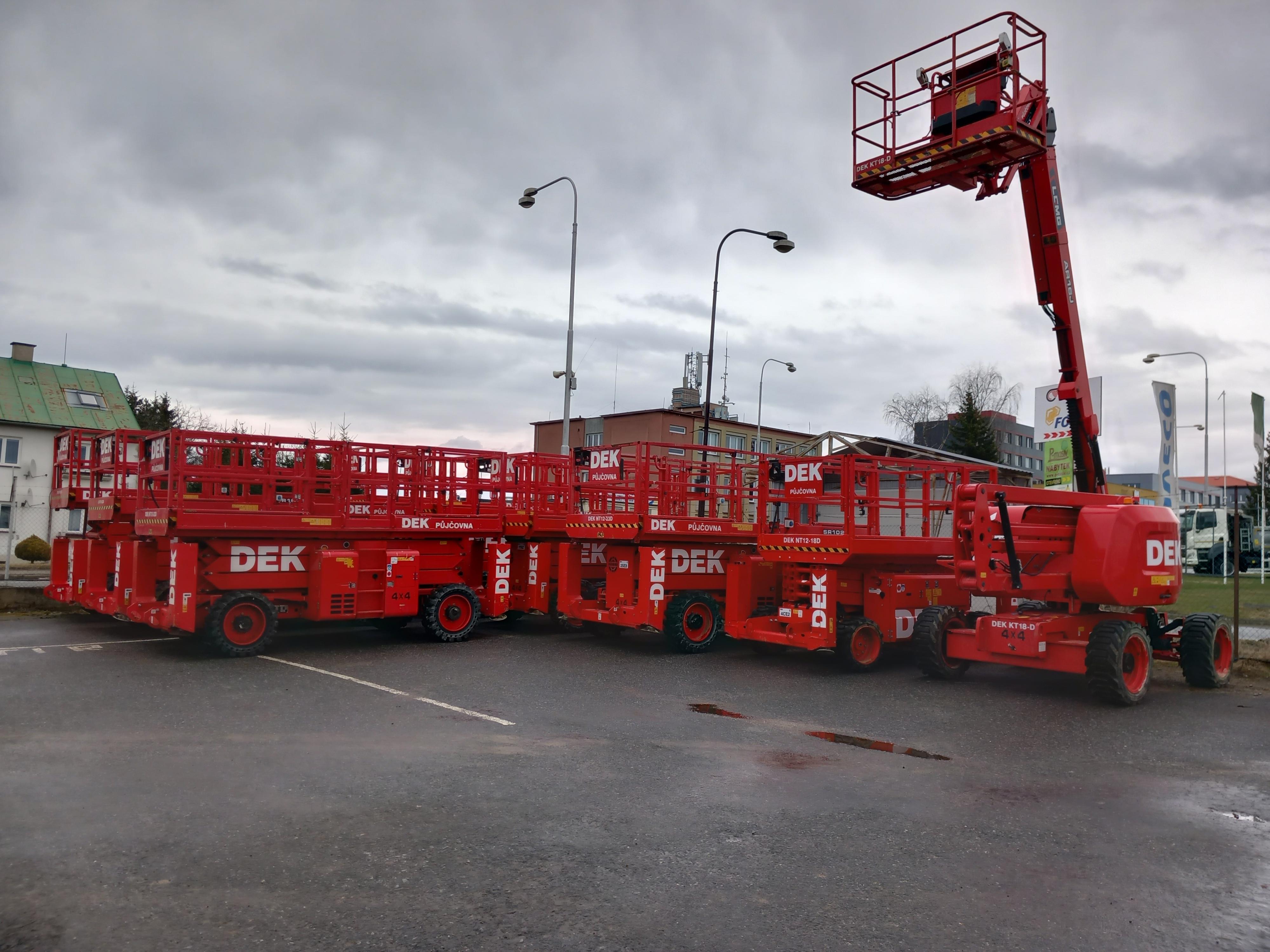 STAVEBNINY DEK foto 3