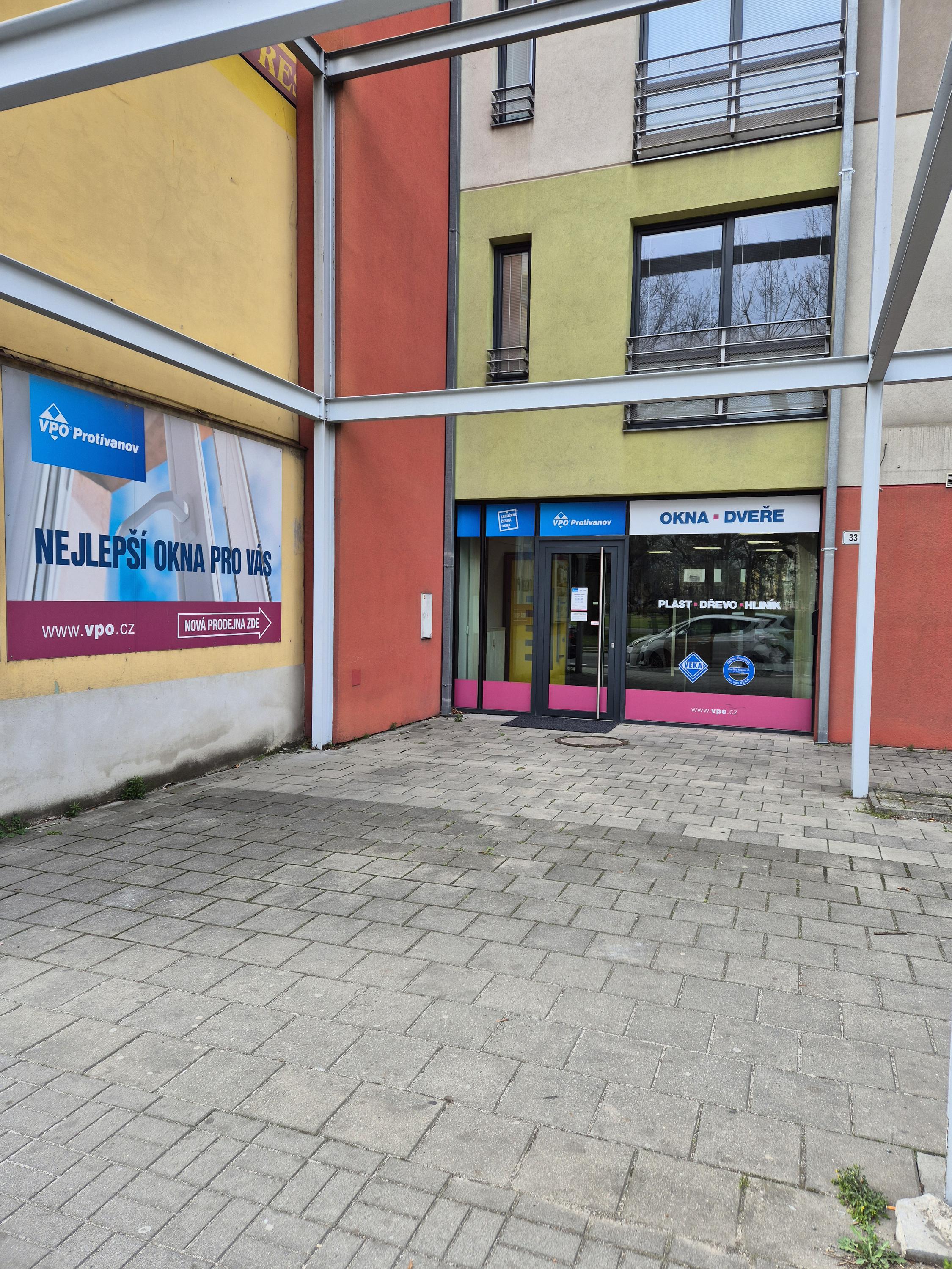 UniCredit Bank Czech Republic and Slovakia, a.s. foto 5