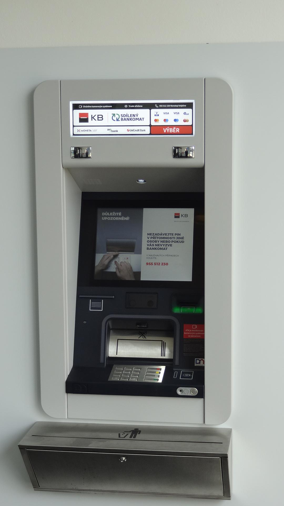Bankomat Komerční banky foto 3