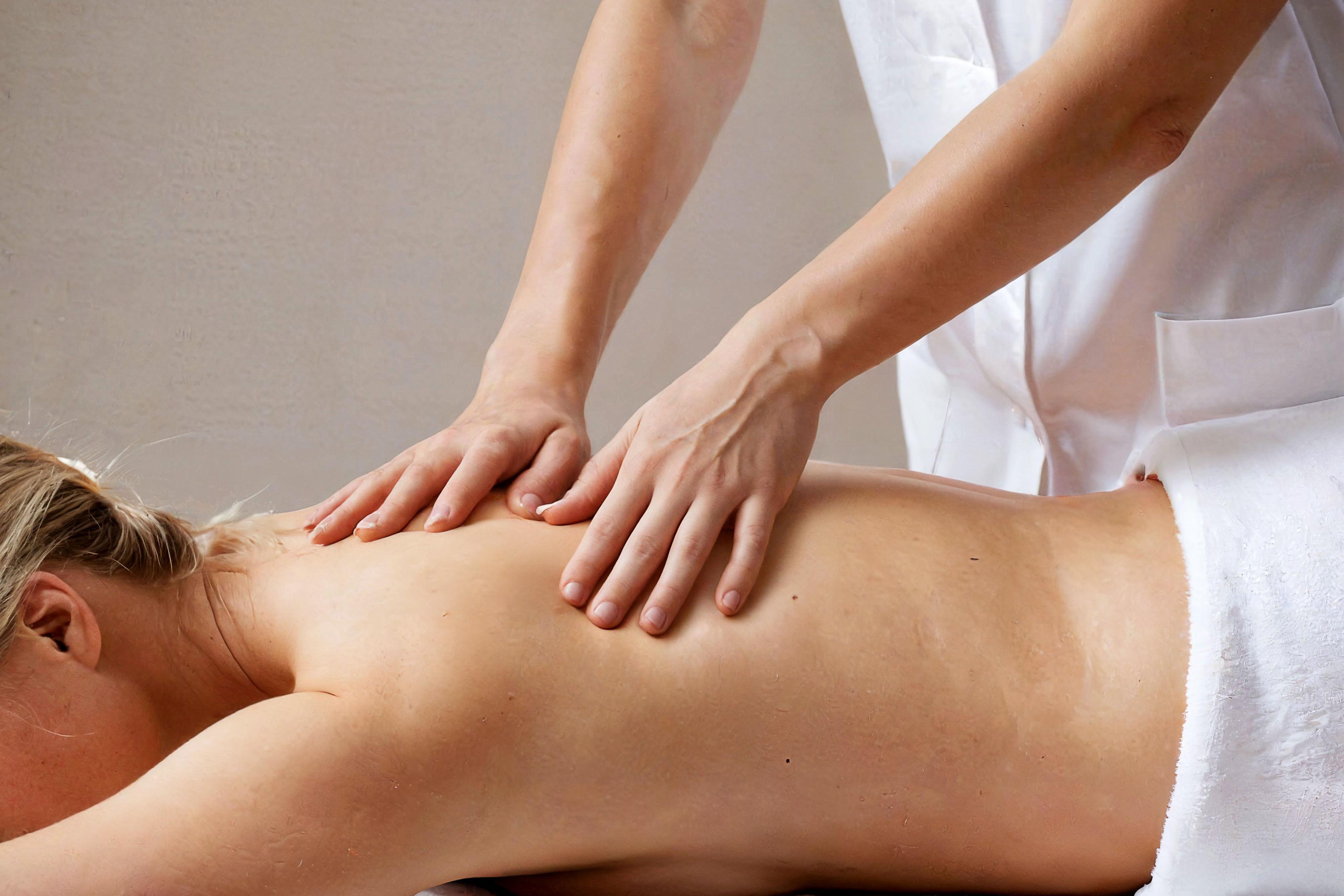 Masáže - Lucie Šafránková