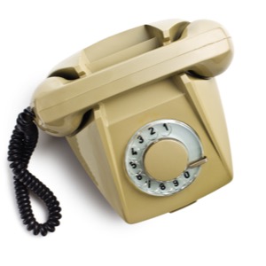 Prodej telefonů a faxů pro pevné sítě