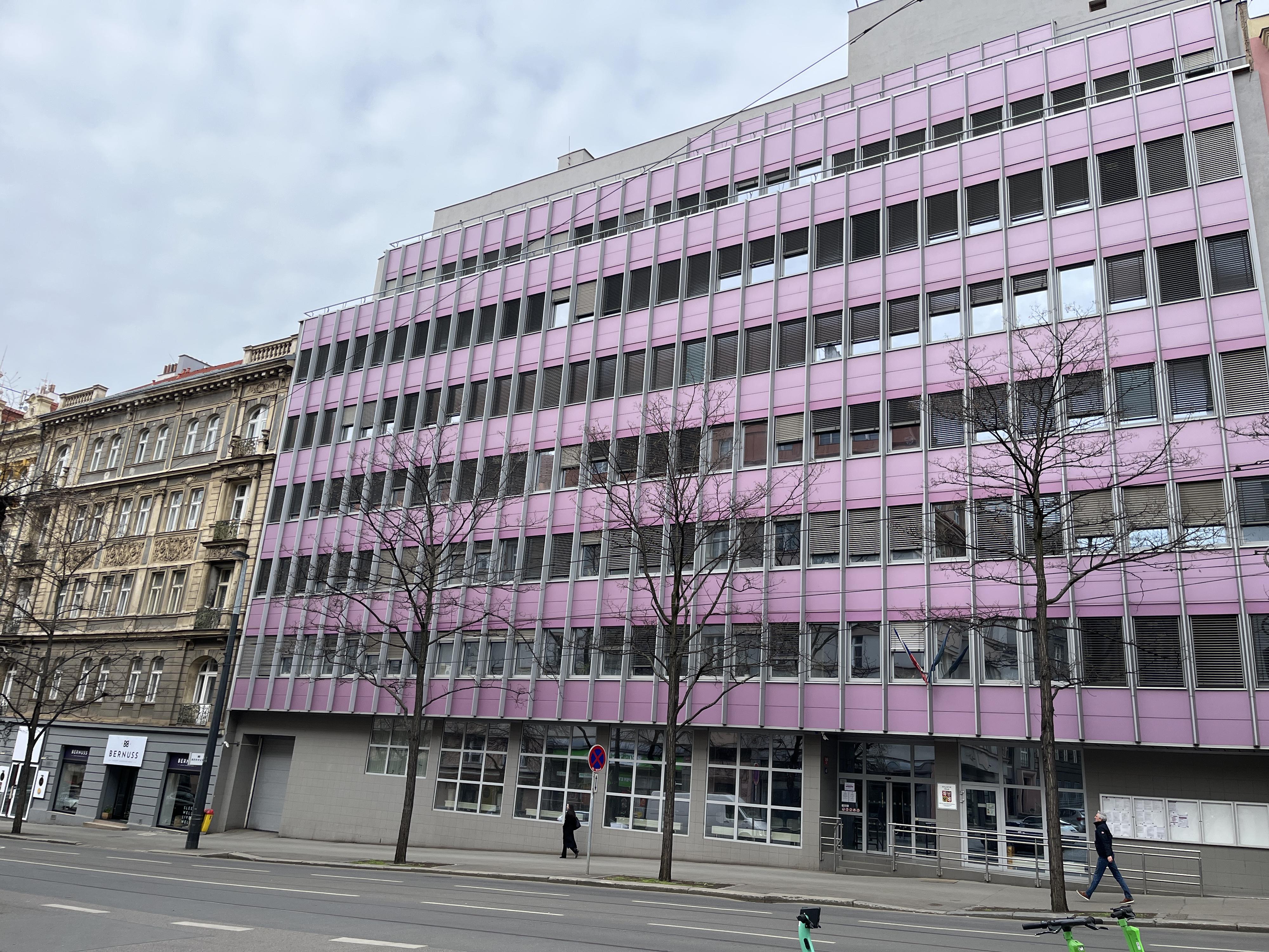 Finanční úřad pro hlavní město Prahu - Územní pracoviště pro Prahu 2 foto 4