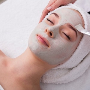 Kosmetika a kosmetické salóny