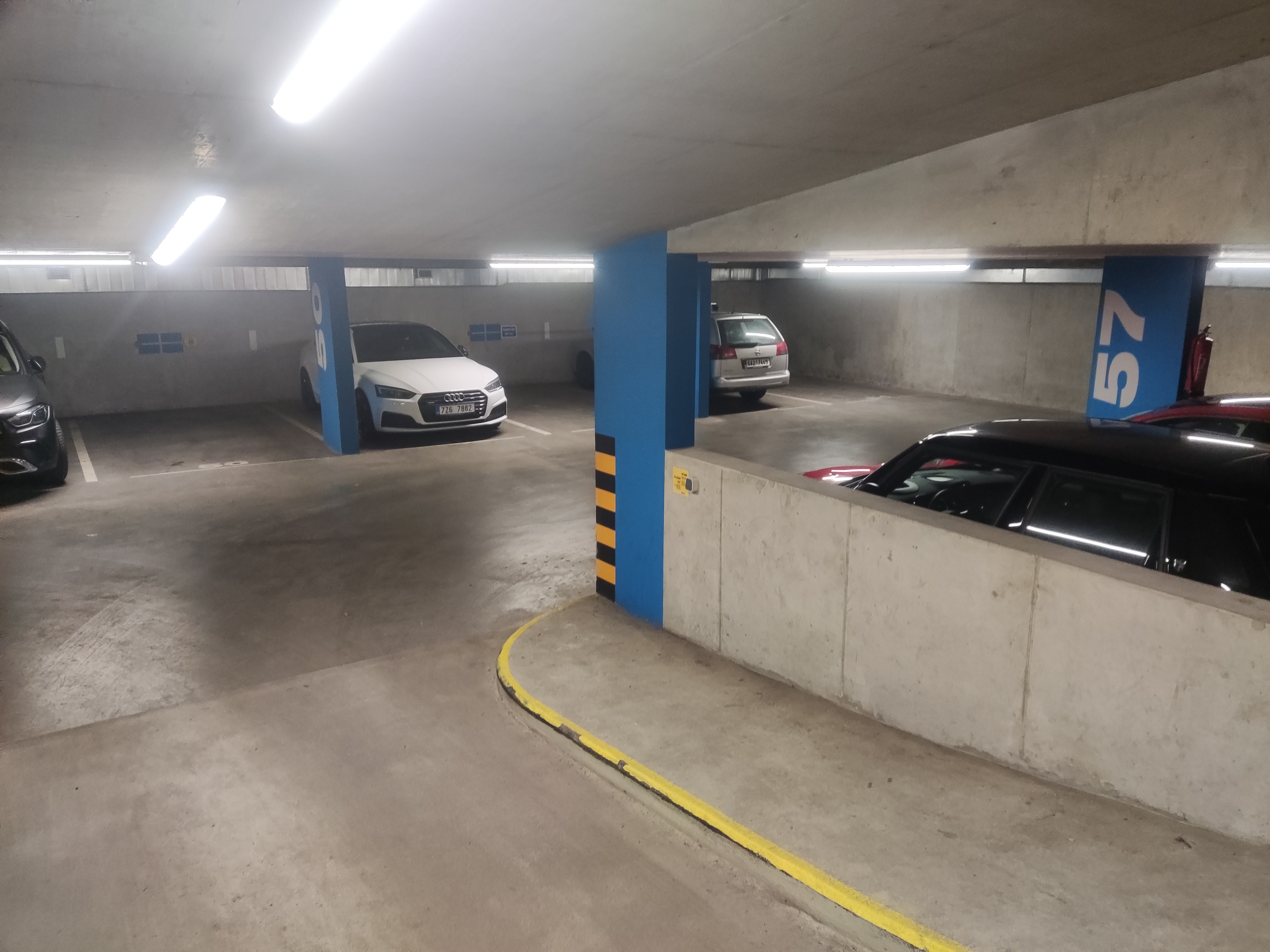 MR.PARKIT - Garáž Španělská foto 6