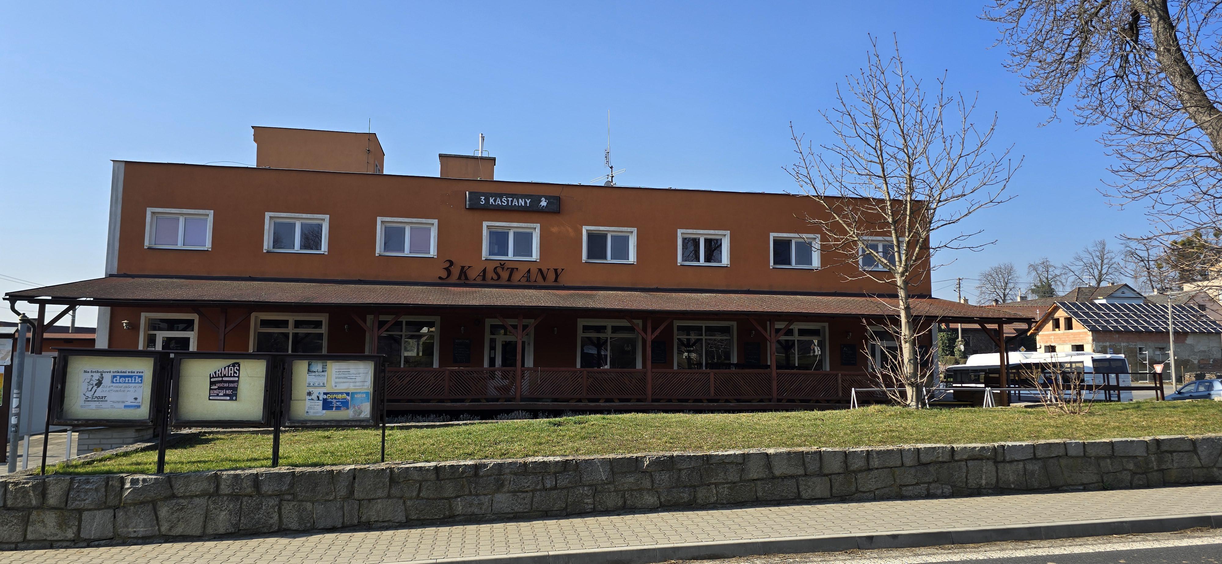 Penzion & Restaurant U Tří kaštanů