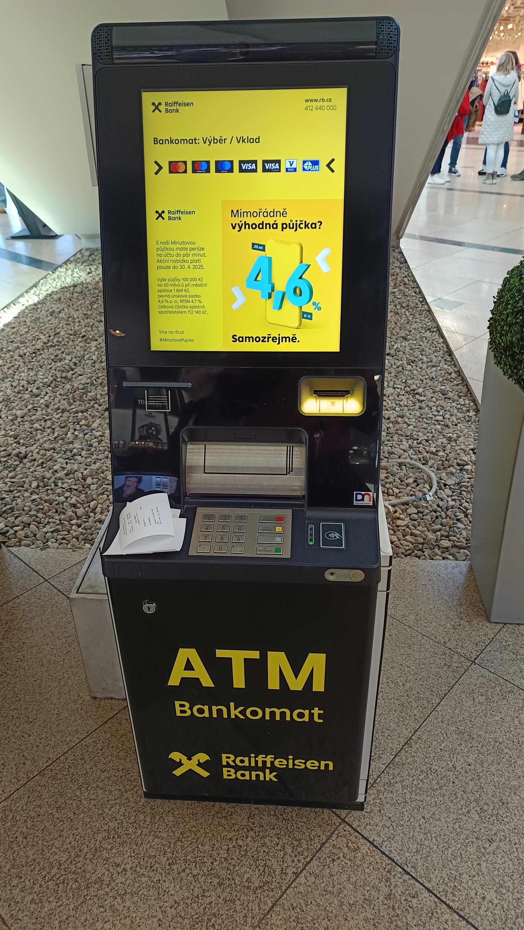 Raiffeisenbank - bankomat foto 1