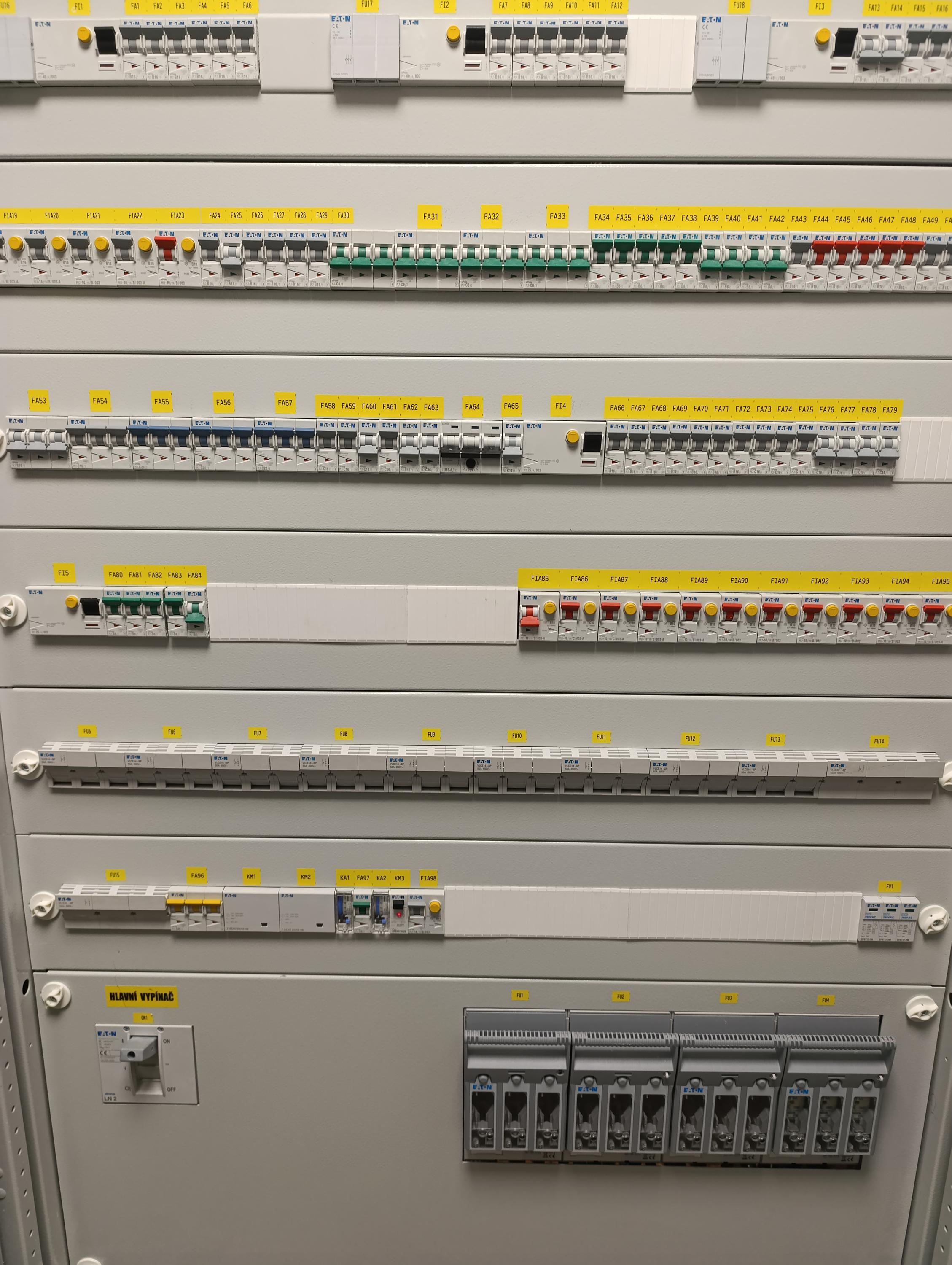 Elektroinstalace a služby - Tomáš Farbula foto 5