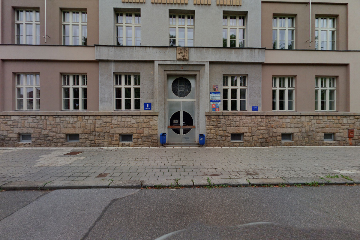 Střední průmyslová škola a Střední odborná škola, Dvůr Králové nad Labem - Obory Informační technologie a Aplikovaná chemie