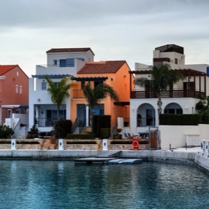 Properties abroad for sale and rent