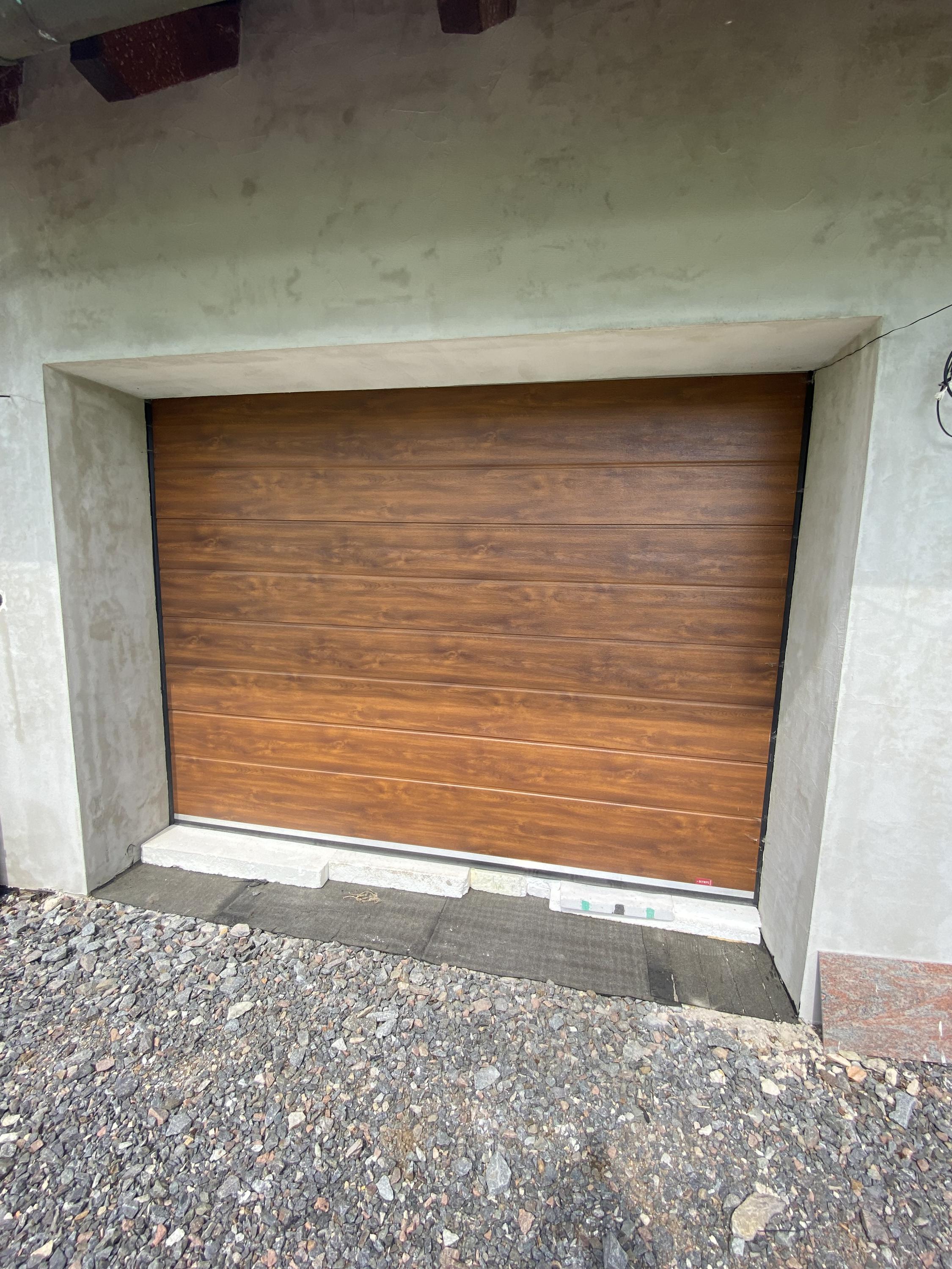 Rolstín - Stínící technika a vrata foto 2